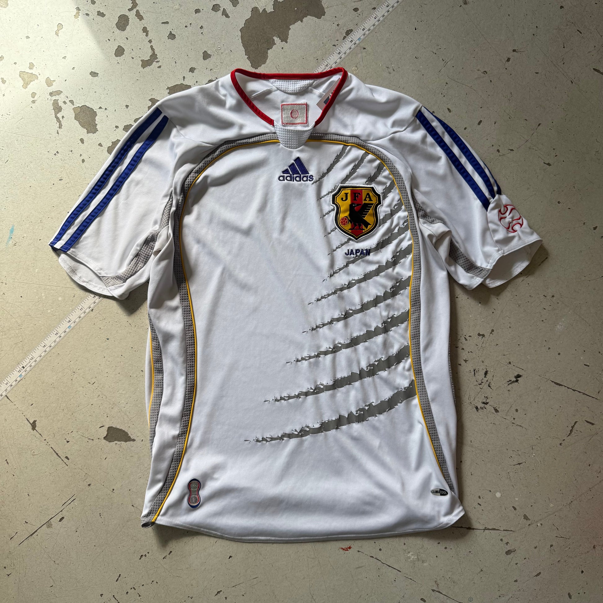 Adidas | Japan landsholdstrøje 2006 | hvid | S - Re:Junk Vintage