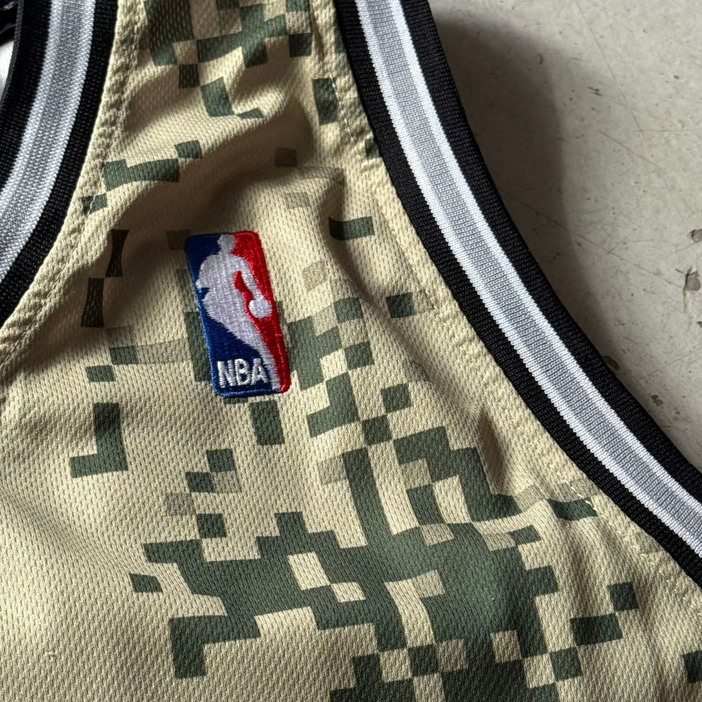 Adidas | NBA San Antonio Spurs Duncan jersey | camo | XXL - Re:Junk Vintage