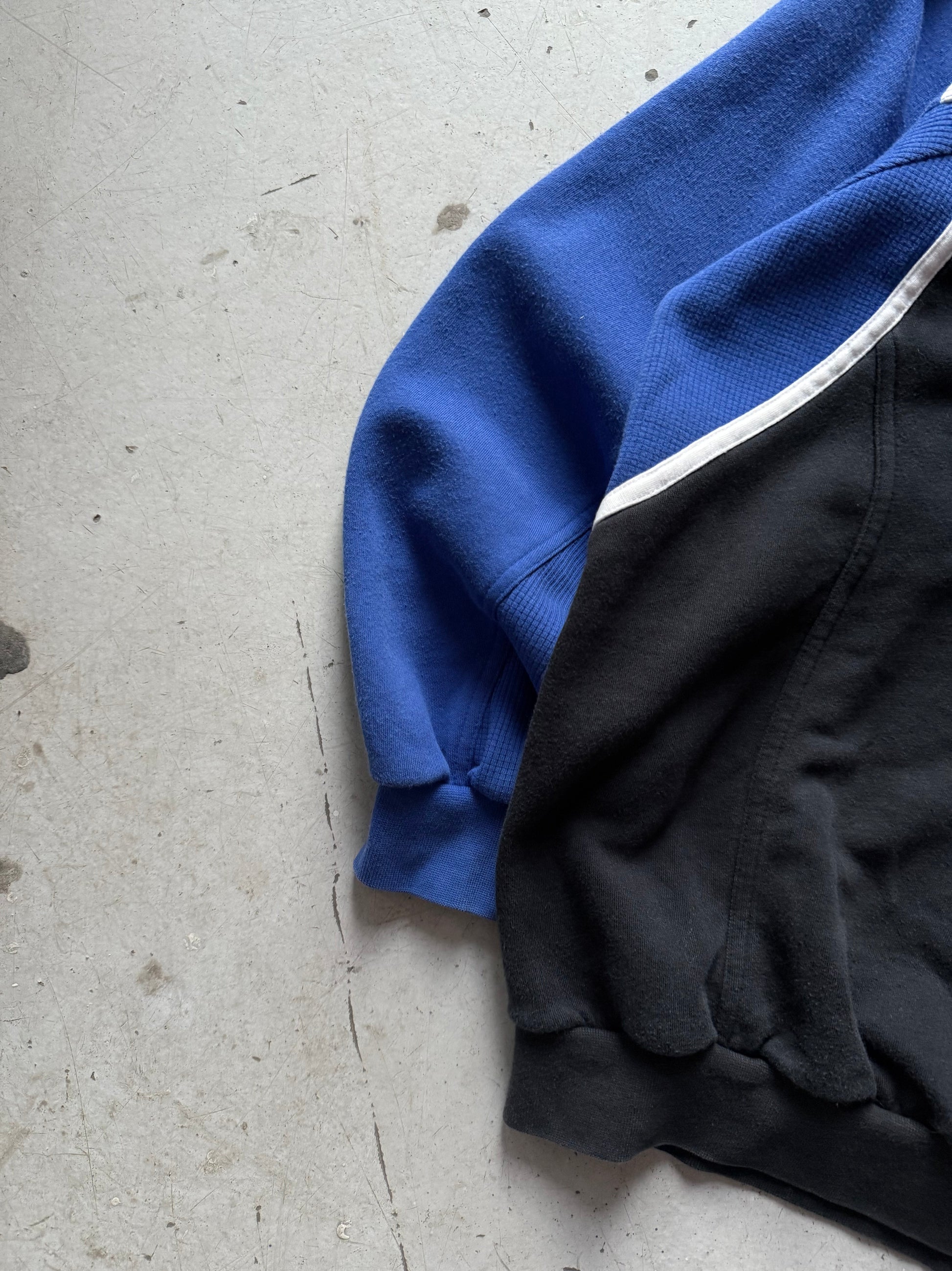 Adidas | sweatshirt | sort/blå | M - Re:Junk Vintage