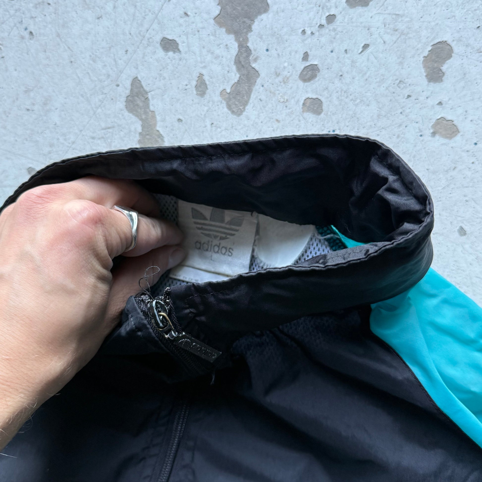 Adidas Vintage Track Jacket – Sort/Turkis (L) - Re:Junk Vintage