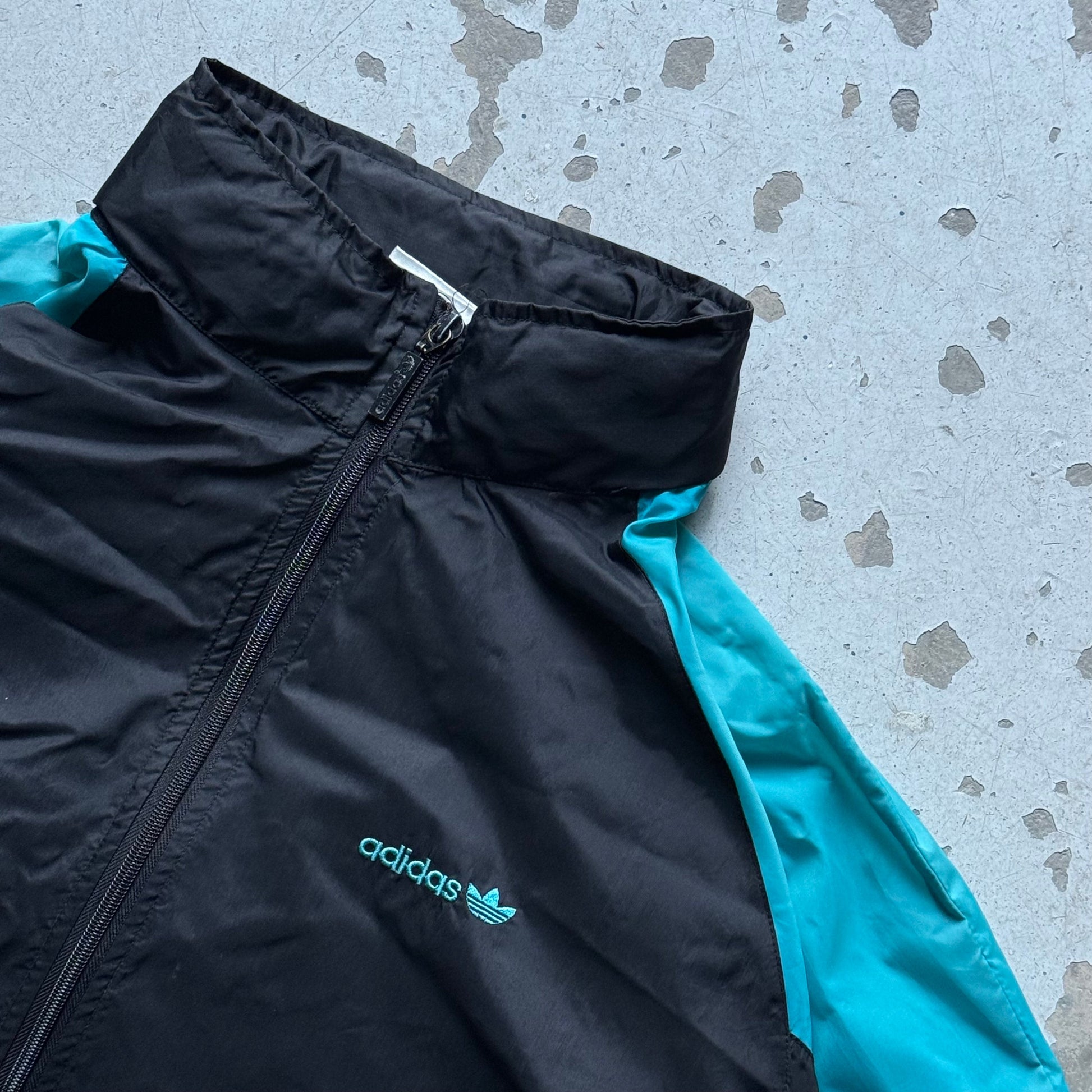 Adidas Vintage Track Jacket – Sort/Turkis (L) - Re:Junk Vintage