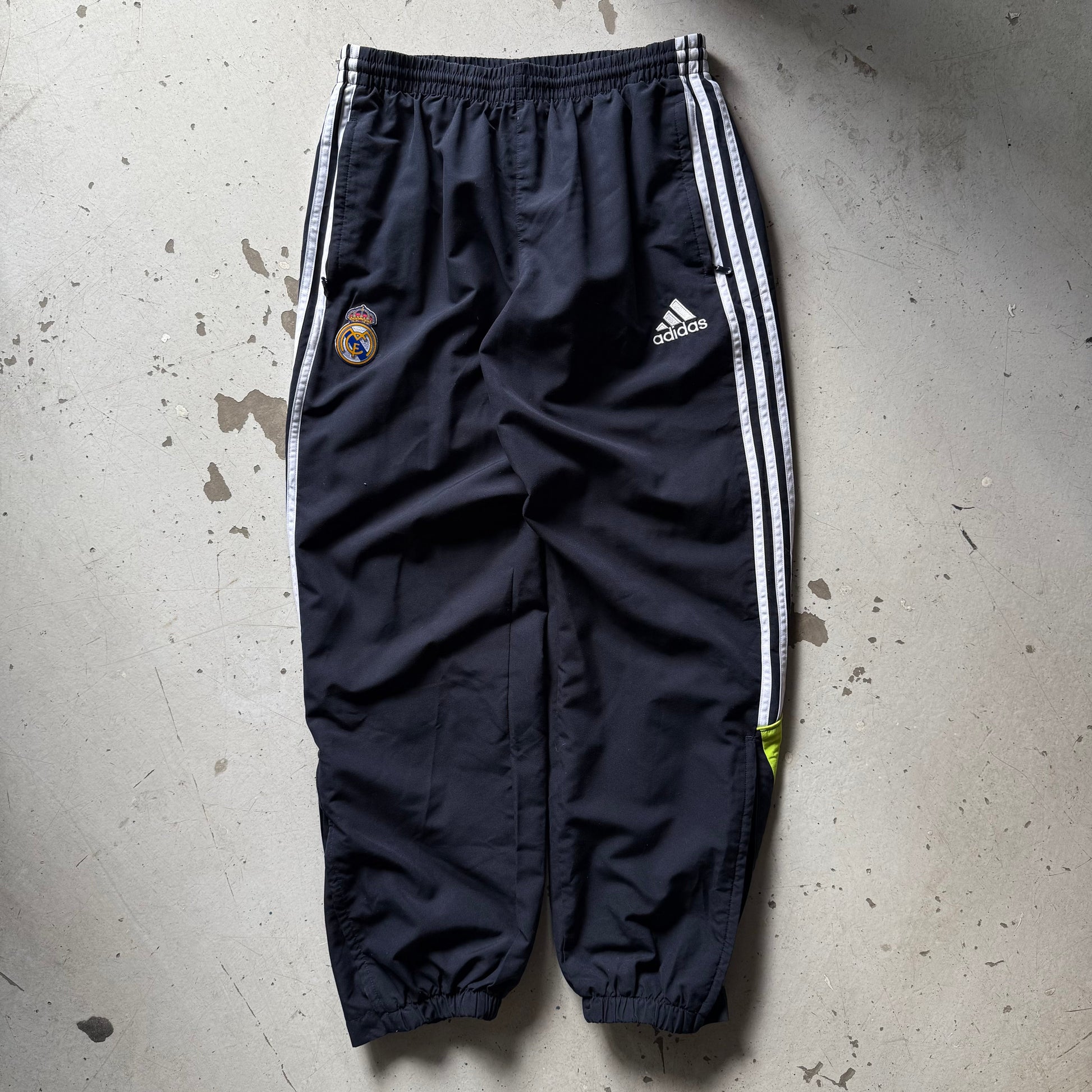 Adidas x Real Madrid | trackpants | sort/hvid | L - Re:Junk Vintage
