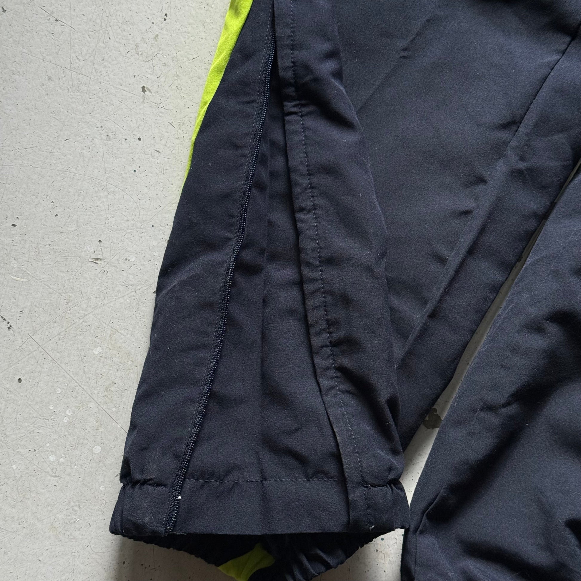 Adidas x Real Madrid | trackpants | sort/hvid | L - Re:Junk Vintage