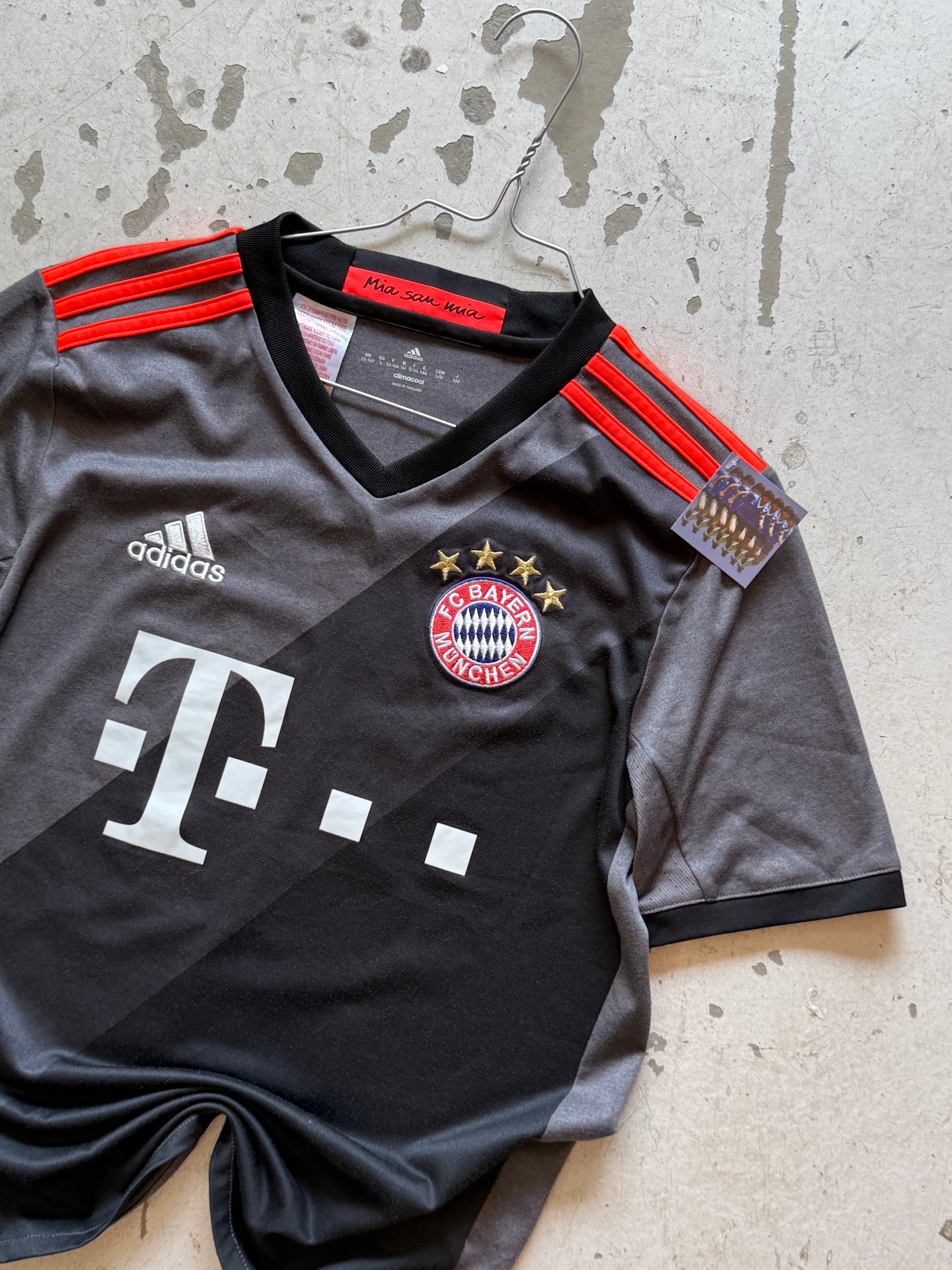 Bayern München Vintage Fodboldtrøje – 2016/2017 - Small - Re:Junk Vintage