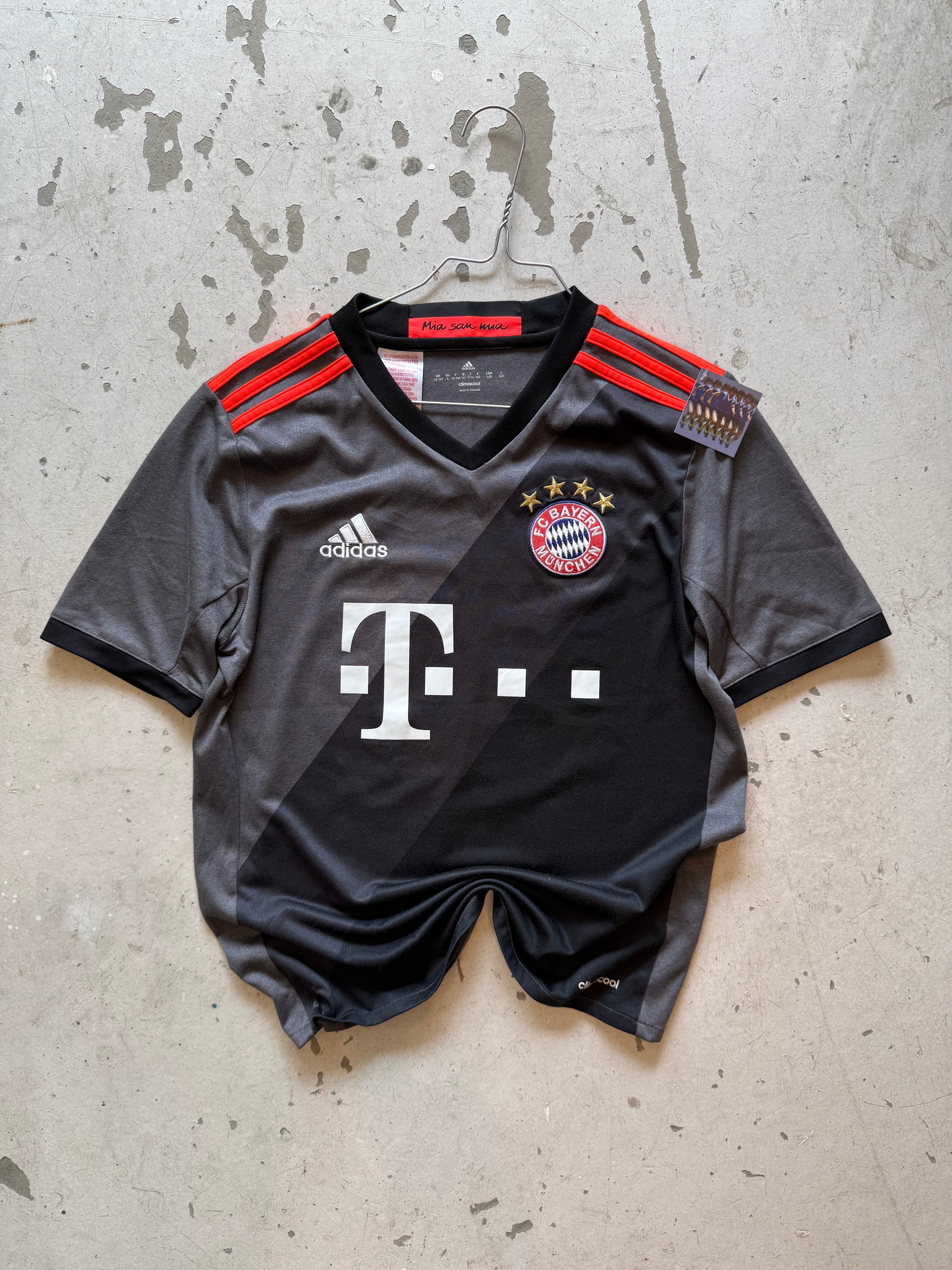 Bayern München Vintage Fodboldtrøje – 2016/2017 - Small - Re:Junk Vintage