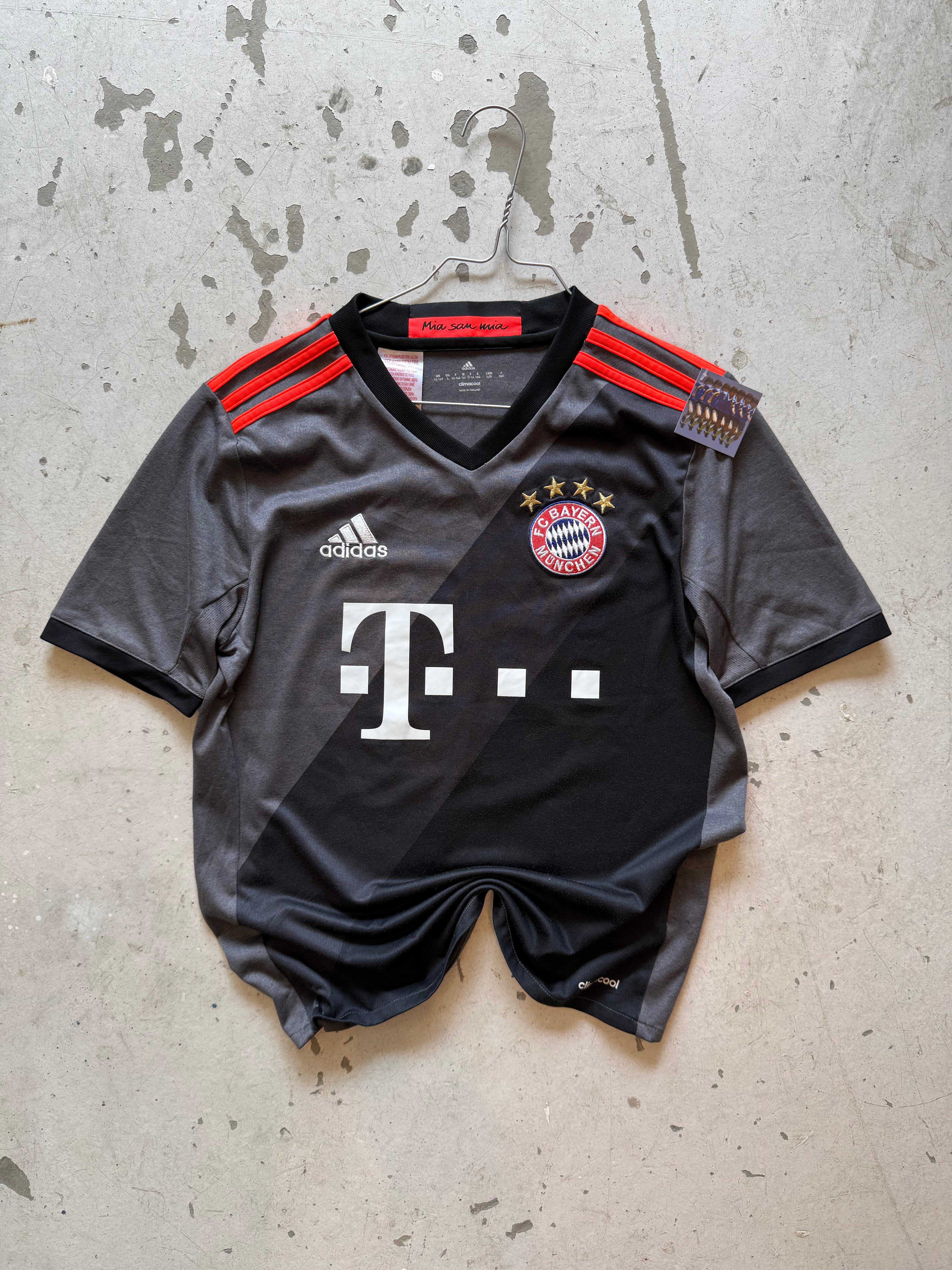 Bayern München Vintage Fodboldtrøje – 2016/2017 - Small
