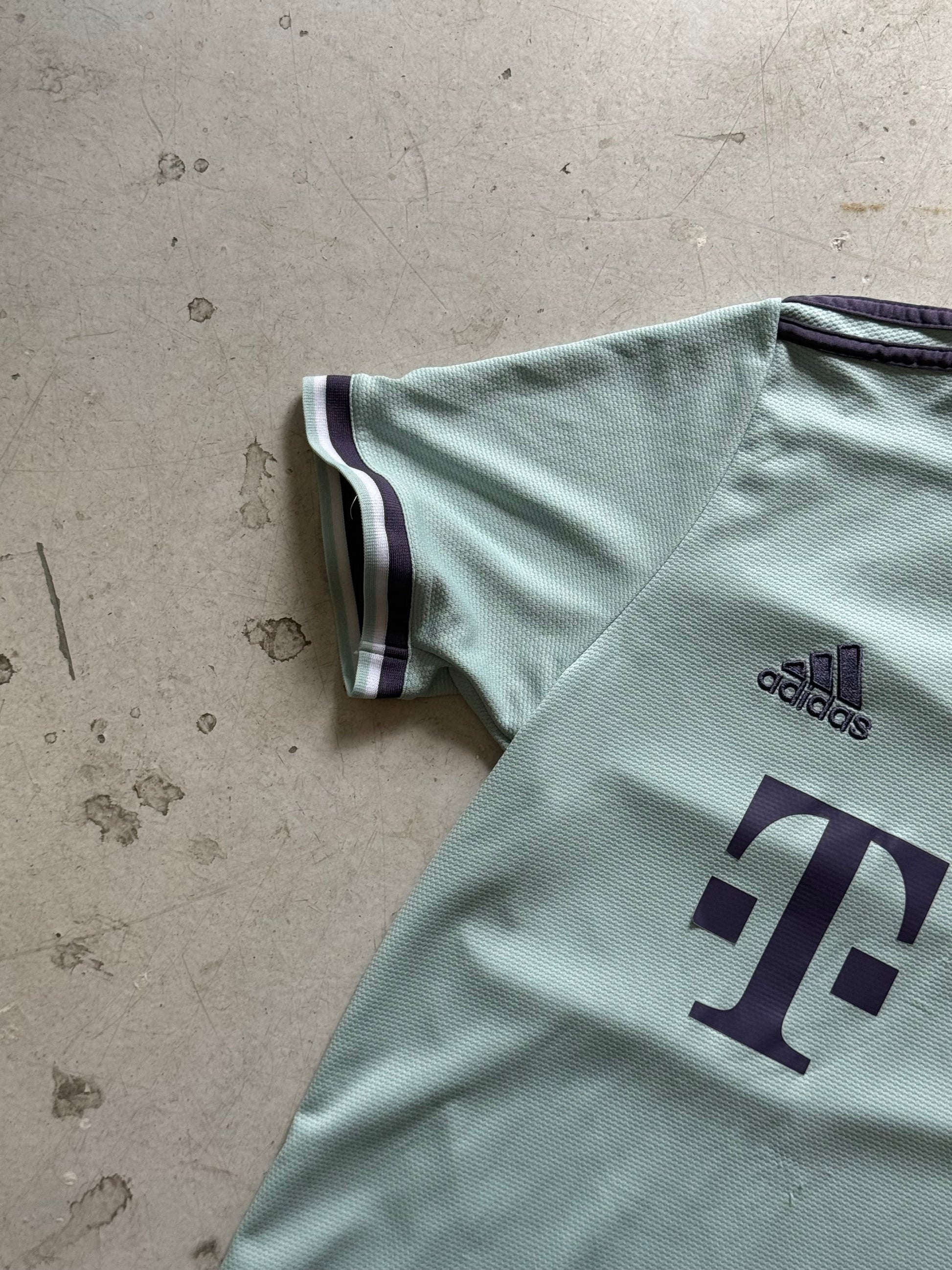 Bayern München Vintage Fodboldtrøje – 2018/2019 - Small - Re:Junk Vintage