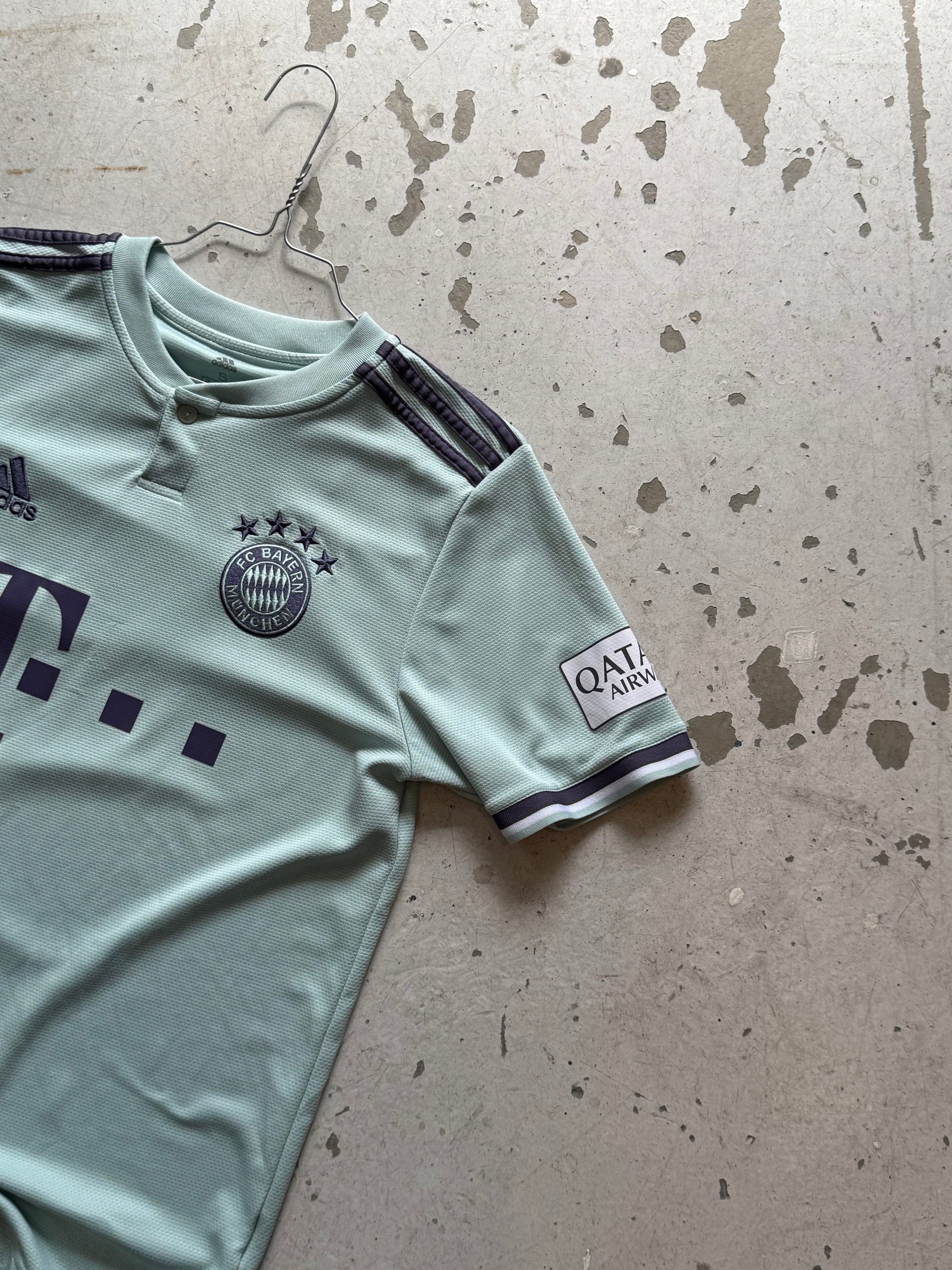 Bayern München Vintage Fodboldtrøje – 2018/2019 - Small - Re:Junk Vintage