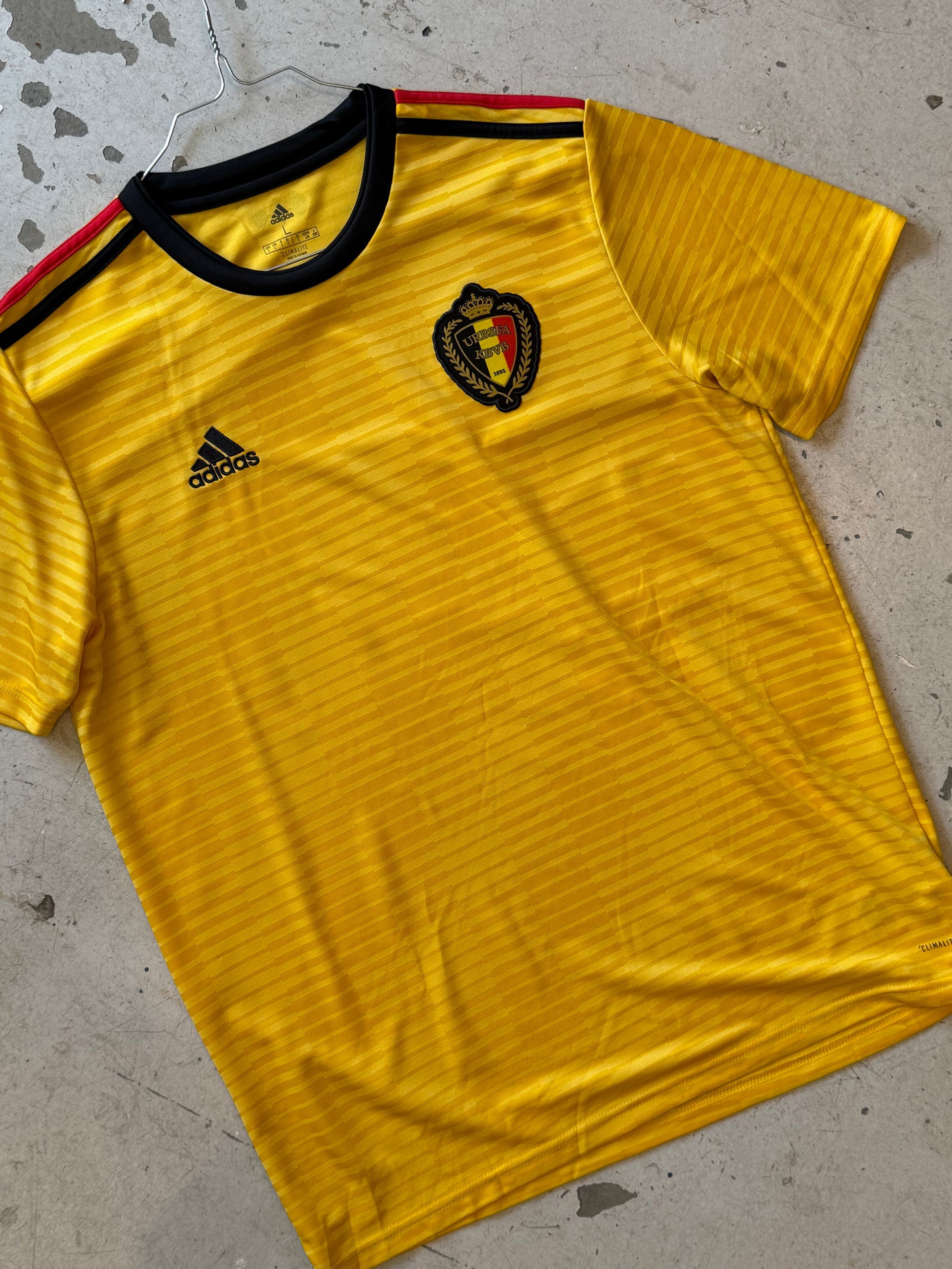 Belgien Vintage Fodboldtrøje – 2017/2018 - Medium - Re:Junk Vintage
