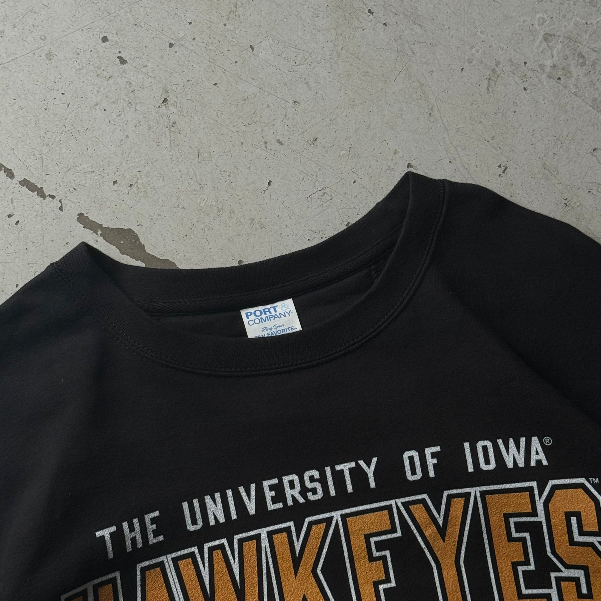 College | crewneck | sort | XL - Re:Junk Vintage