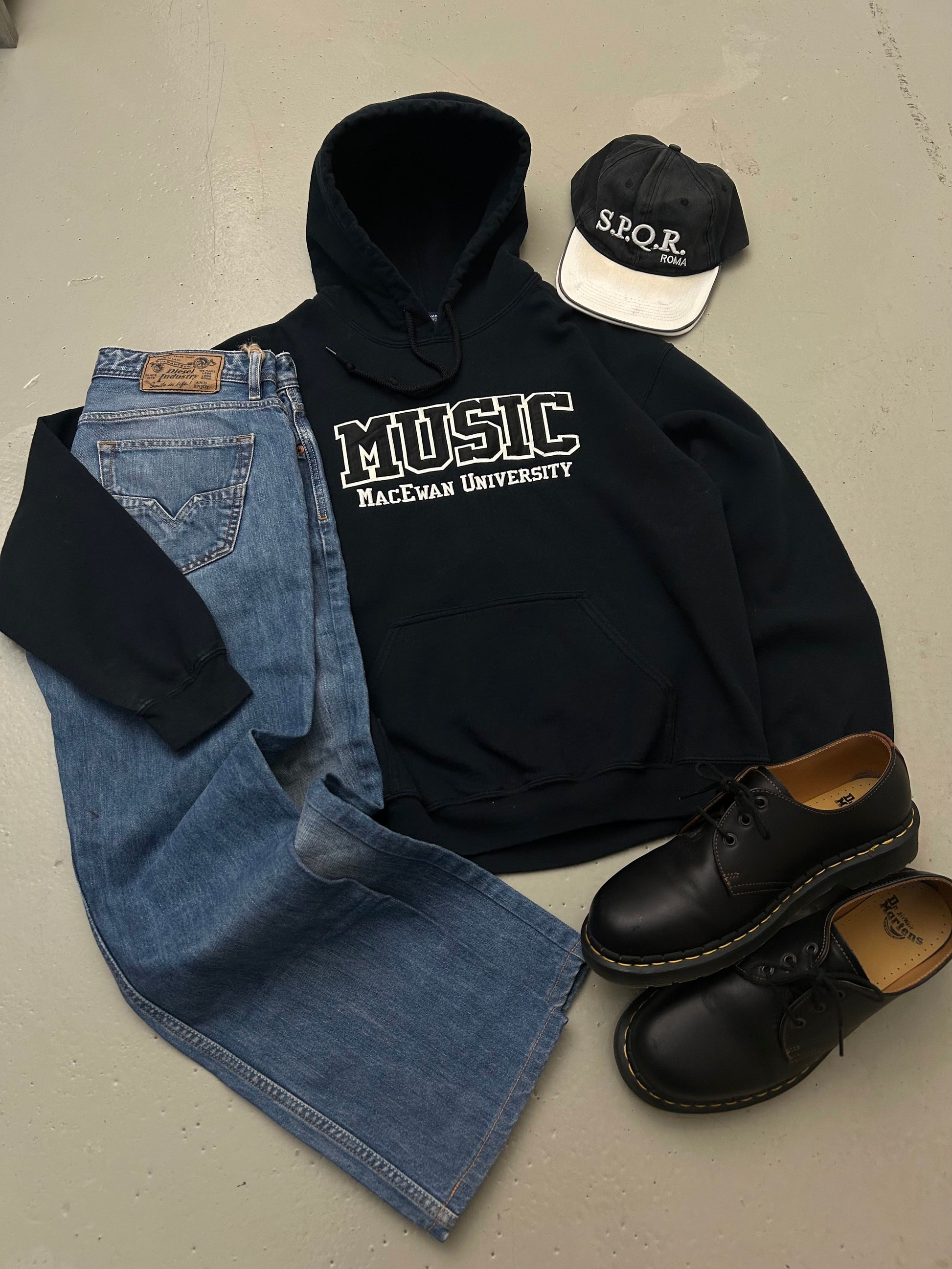 College Vintage Hoodie - Medium - Re:Junk Vintage
