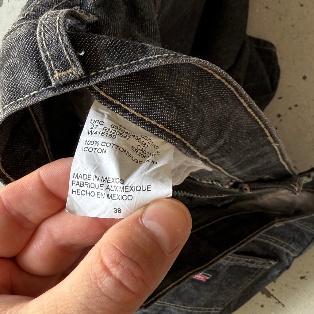 Dickies | denim shorts | sort | W38 - Re:Junk Vintage
