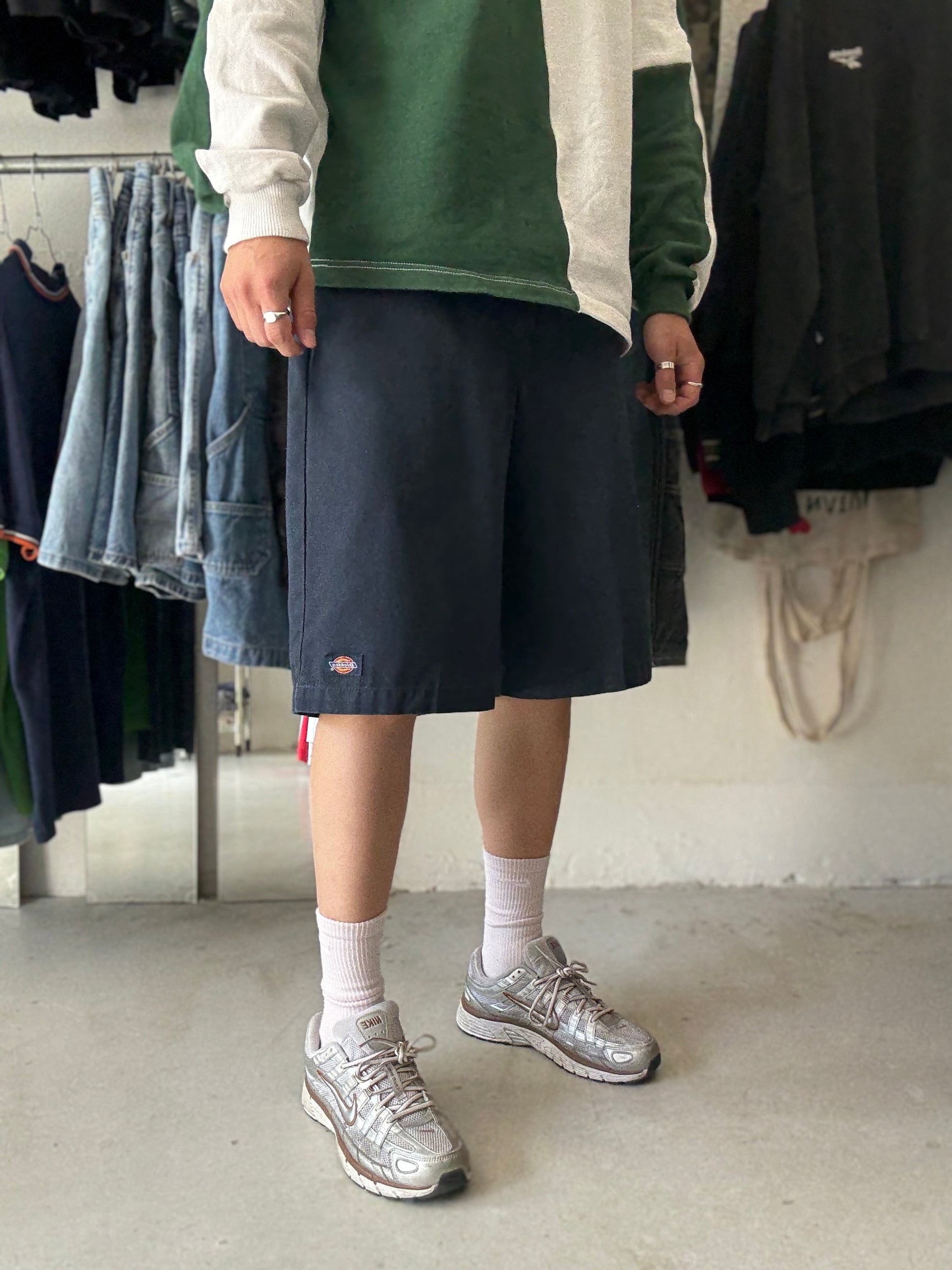 Dickies | work shorts | navy | W34 - Re:Junk Vintage