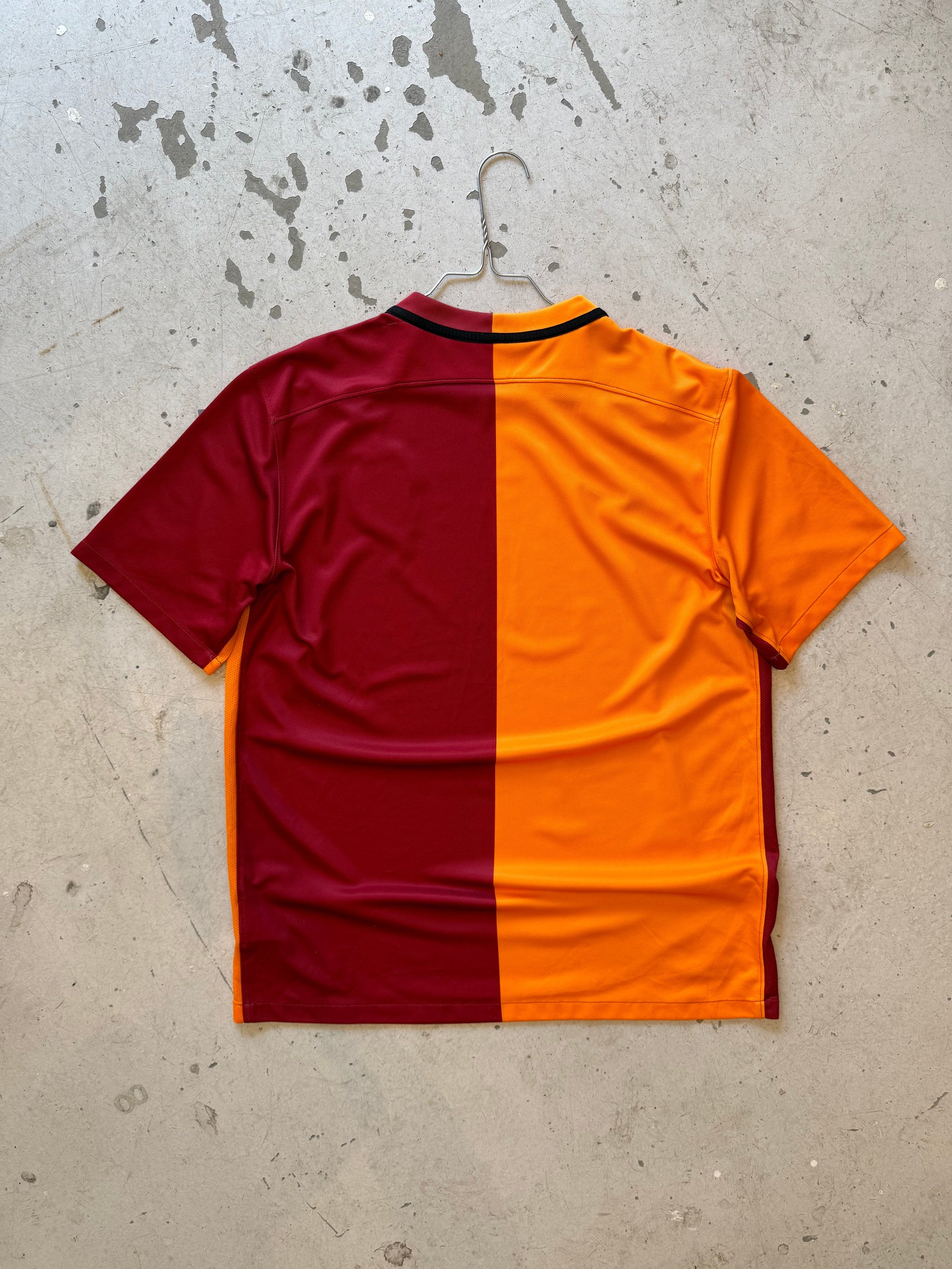 Galatasaray Secondhand Fodboldtrøje – 2022/2023 - Large - Re:Junk Vintage