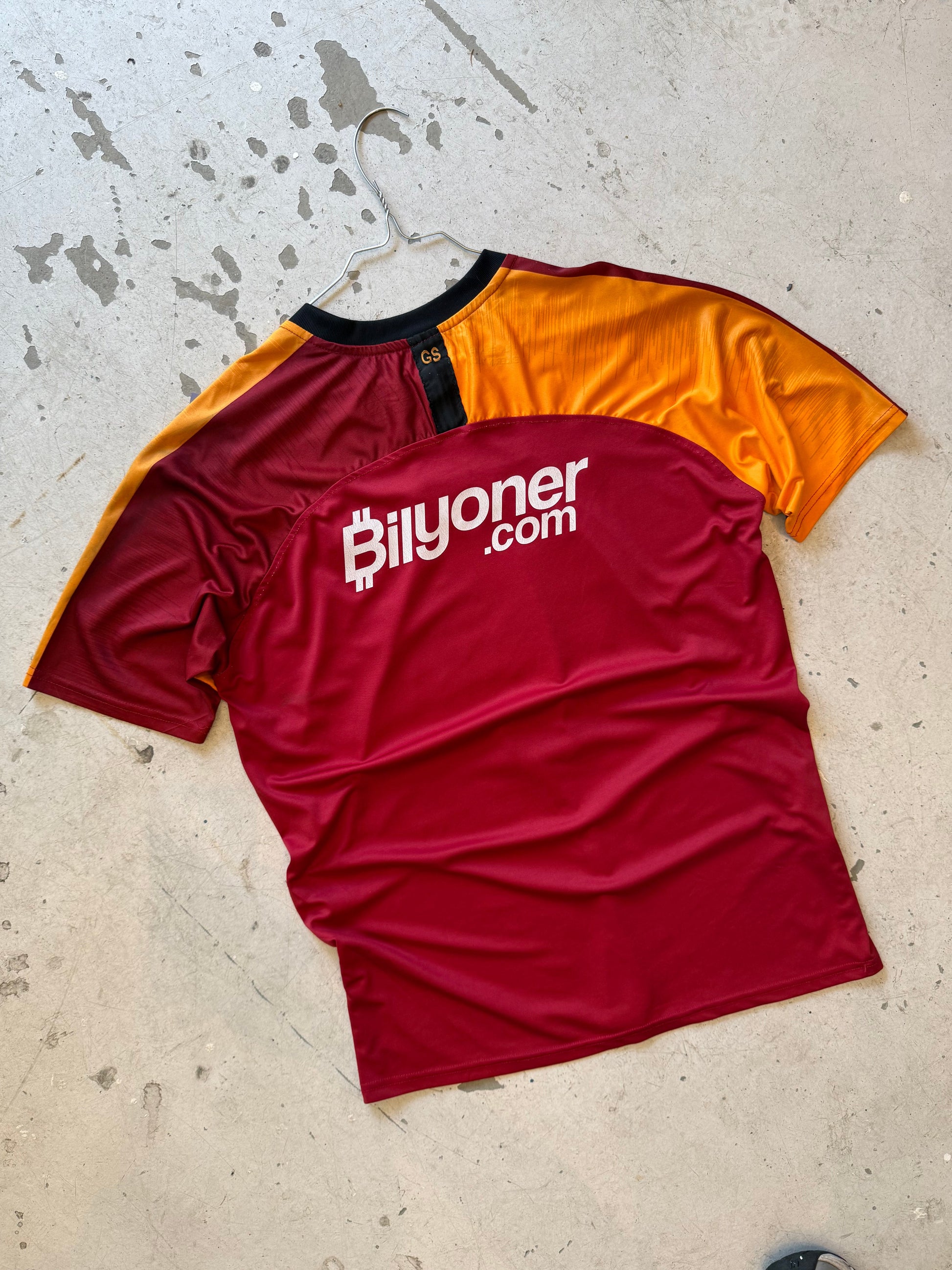 Galatasaray Vintage Fodboldtrøje – 2020/2021 - XL - Re:Junk Vintage