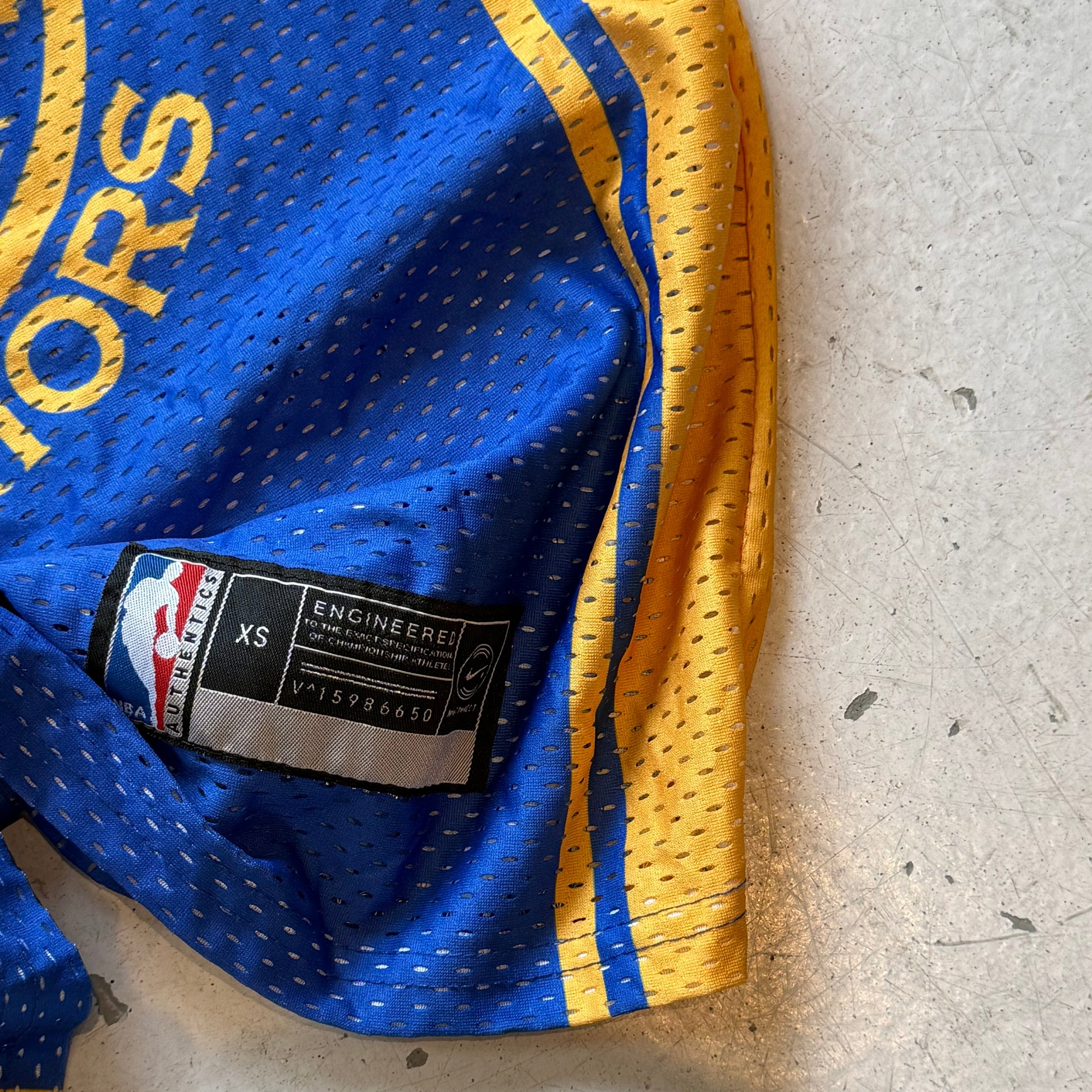 Golden State Warriors vintage NBA basketballtrøje – XS - Re:Junk Vintage