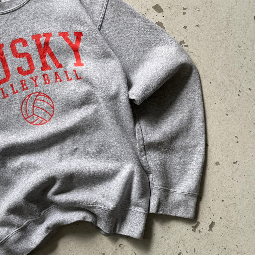 Husky Volleyball Sweatshirt – Grå Vintage College Crewneck (Small) - Re:Junk Vintage