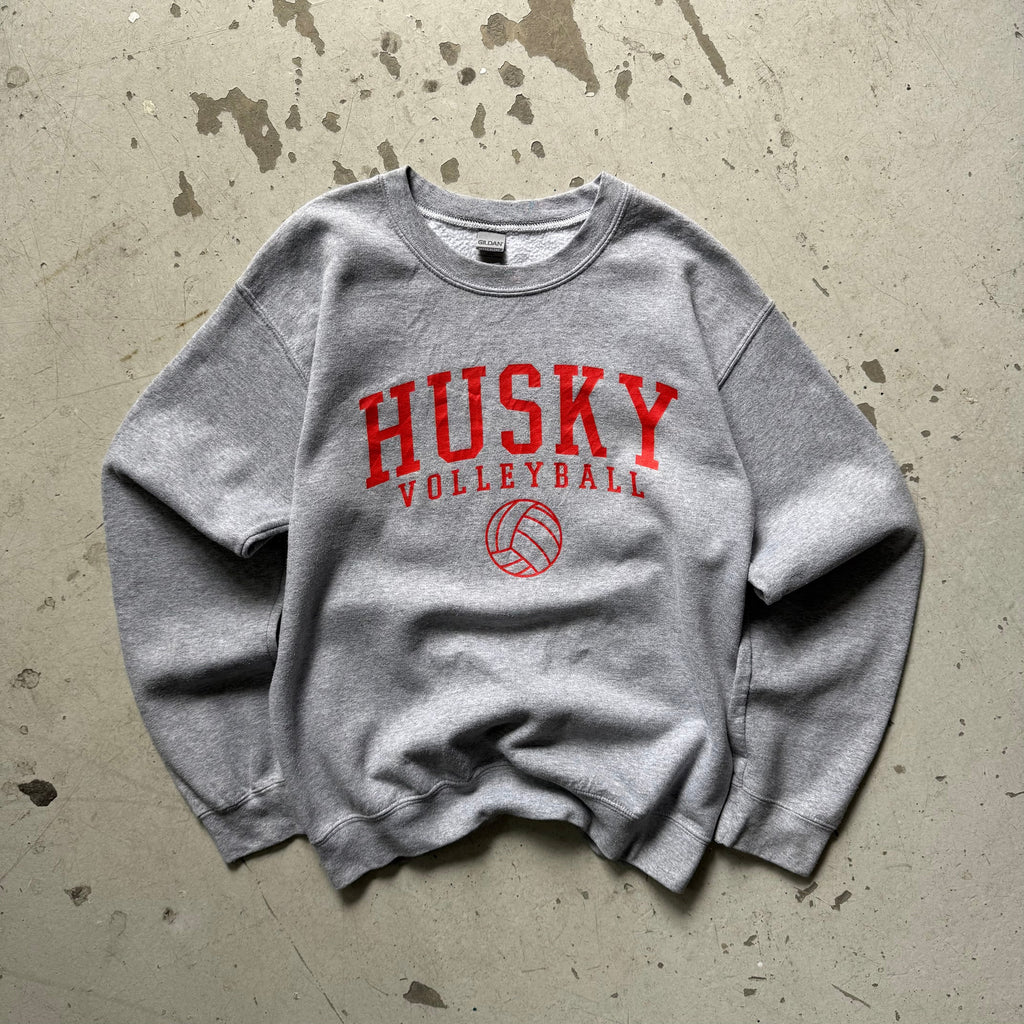 Husky Volleyball Sweatshirt – Grå Vintage College Crewneck (Small) - Re:Junk Vintage