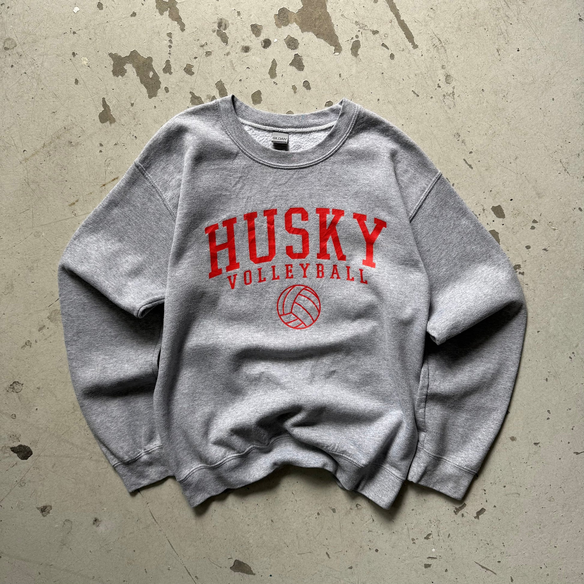 Husky Volleyball Sweatshirt – Grå Vintage College Crewneck (Small) - Re:Junk Vintage