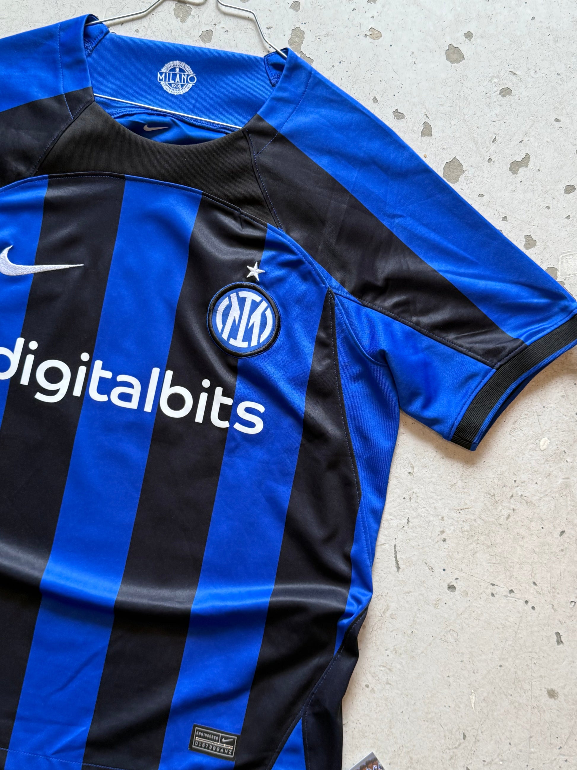 Inter Milan Secondhand Fodboldtrøje – 2022/2023 - Small - Re:Junk Vintage