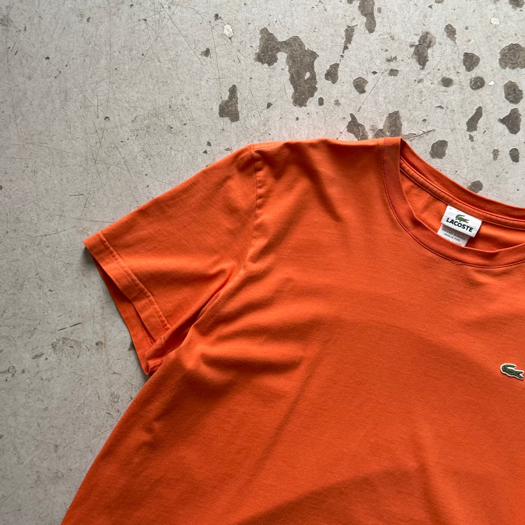 Lacoste T-shirt – Medium – Rust Orange – Klassisk logo - Re:Junk Vintage