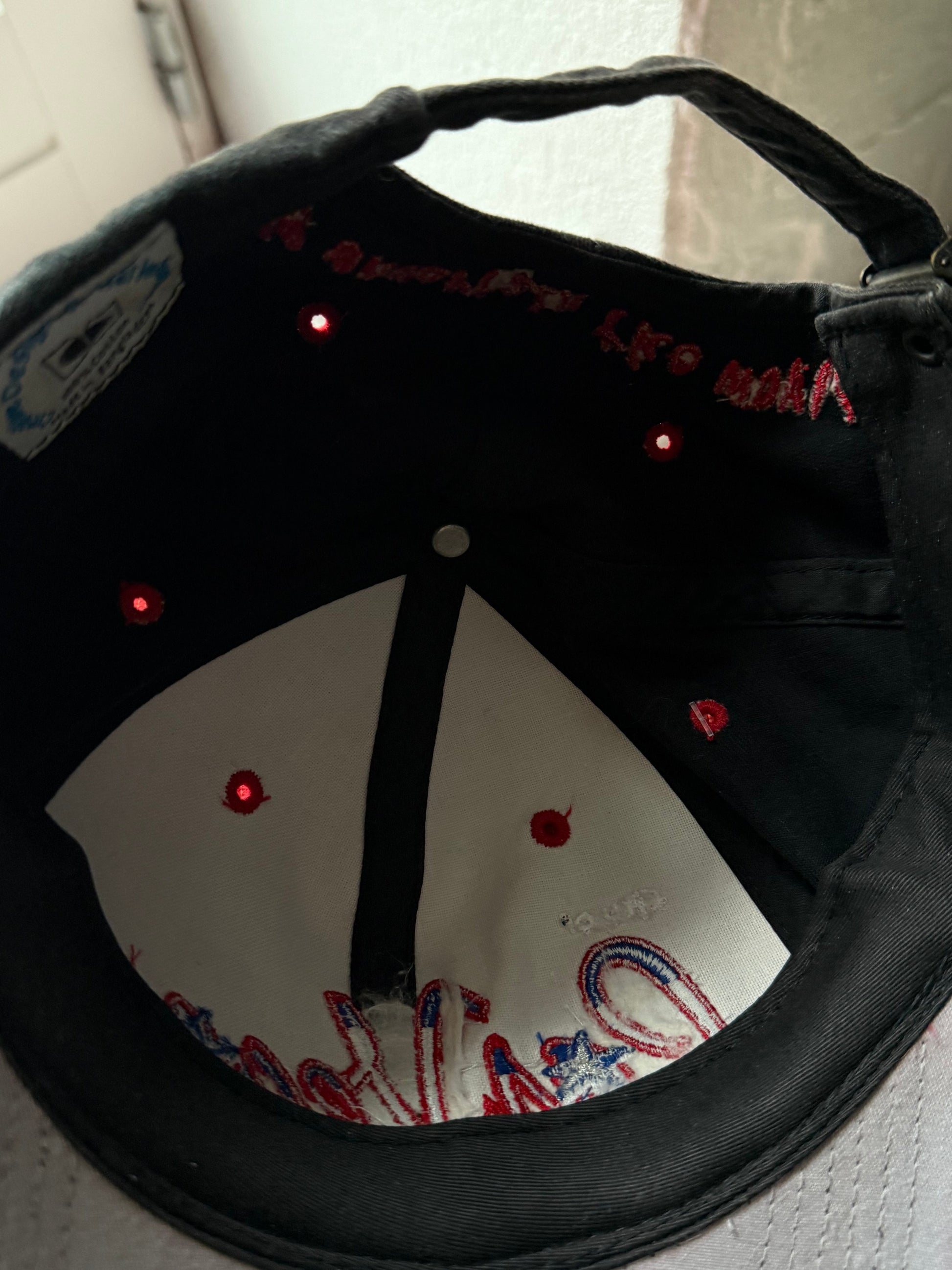 Las Vegas | cap | sort/rød | one size - Re:Junk Vintage