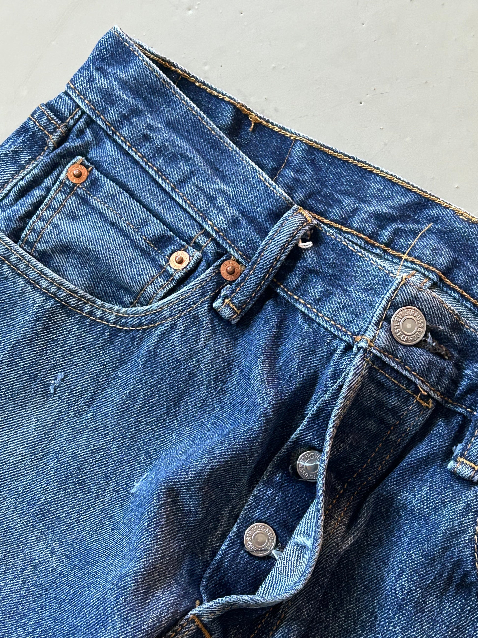 Levi’s 501 vintage jeans W30/L34 – klassisk straight fit denim blå 90’erne - Re:Junk Vintage