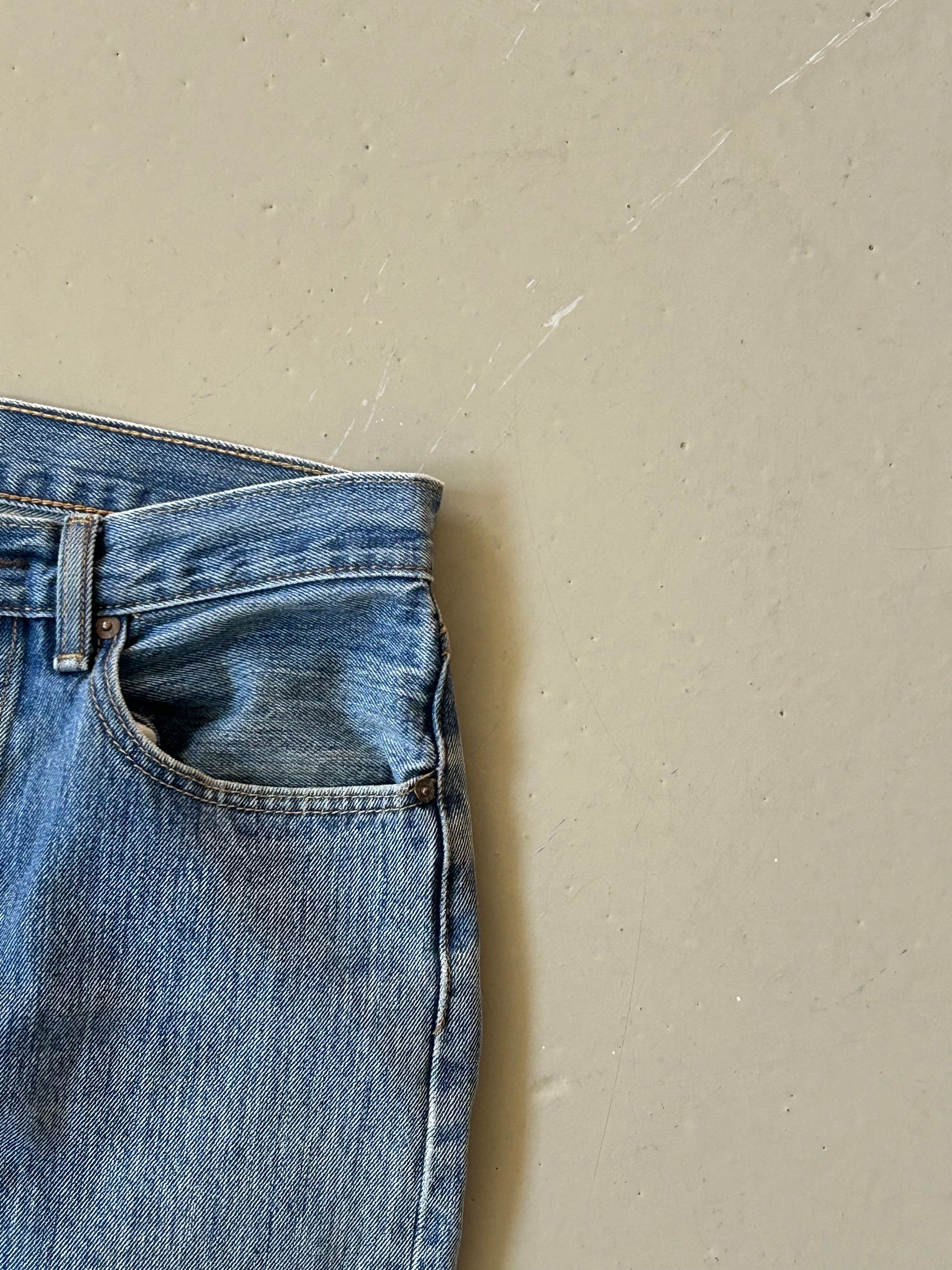 Levi’s 501 vintage jeans W31/L30 – klassisk straight fit denim blå 90’erne - Re:Junk Vintage