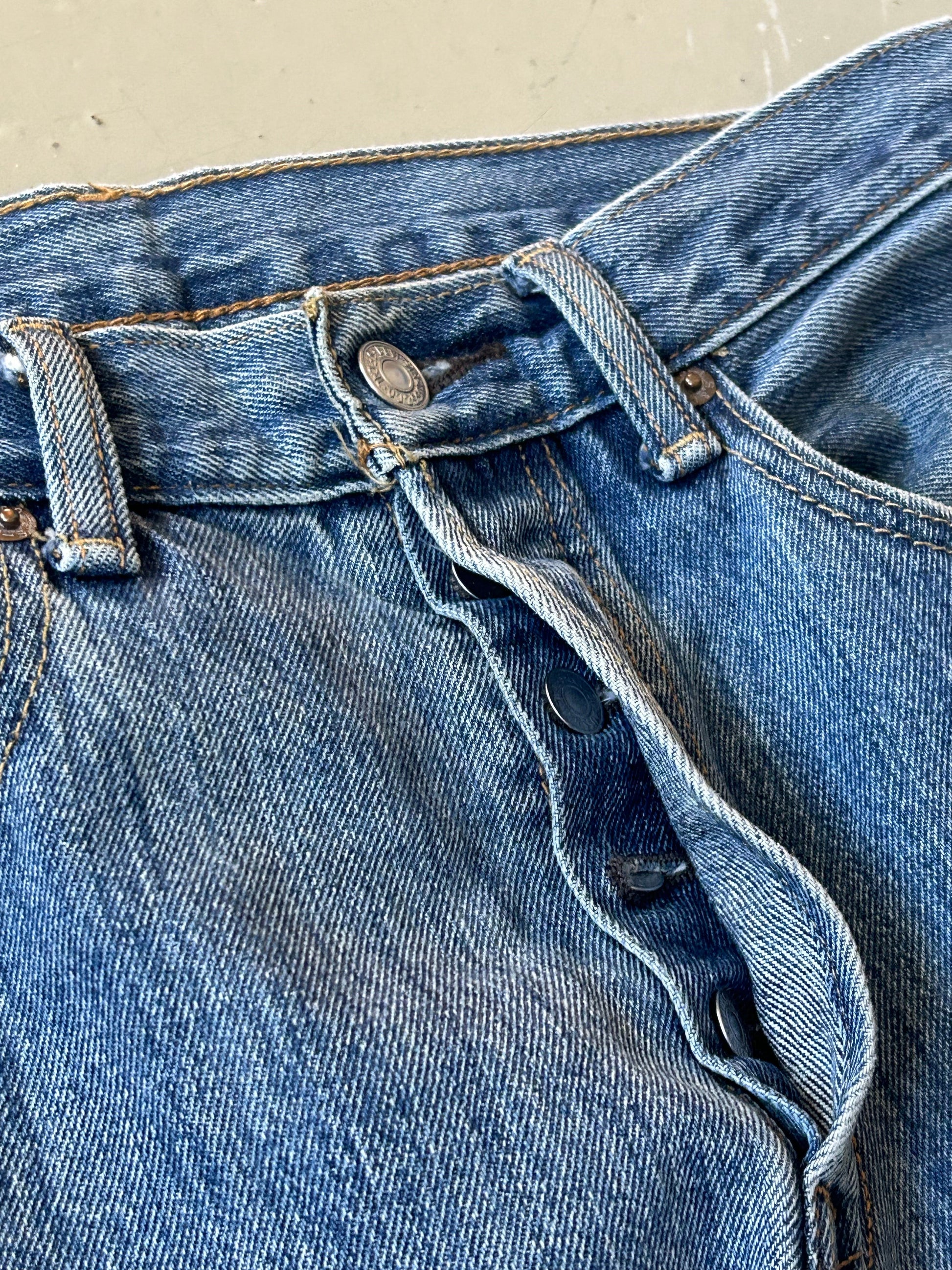 Levi’s 501 vintage jeans W31/L30 – klassisk straight fit denim blå 90’erne - Re:Junk Vintage