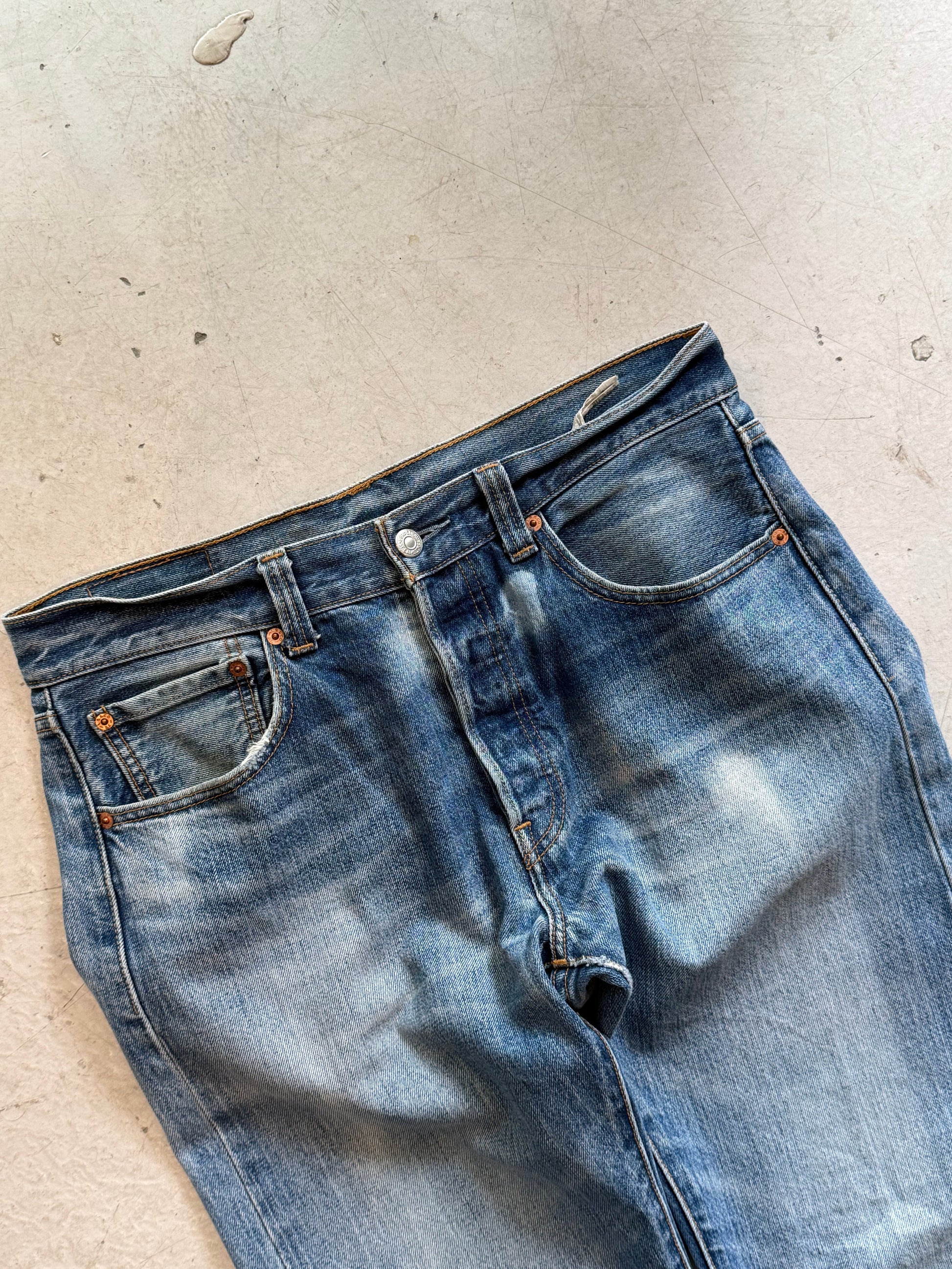 Levi’s 501 vintage jeans W32/L32 – klassisk straight fit denim blå 90’erne - Re:Junk Vintage