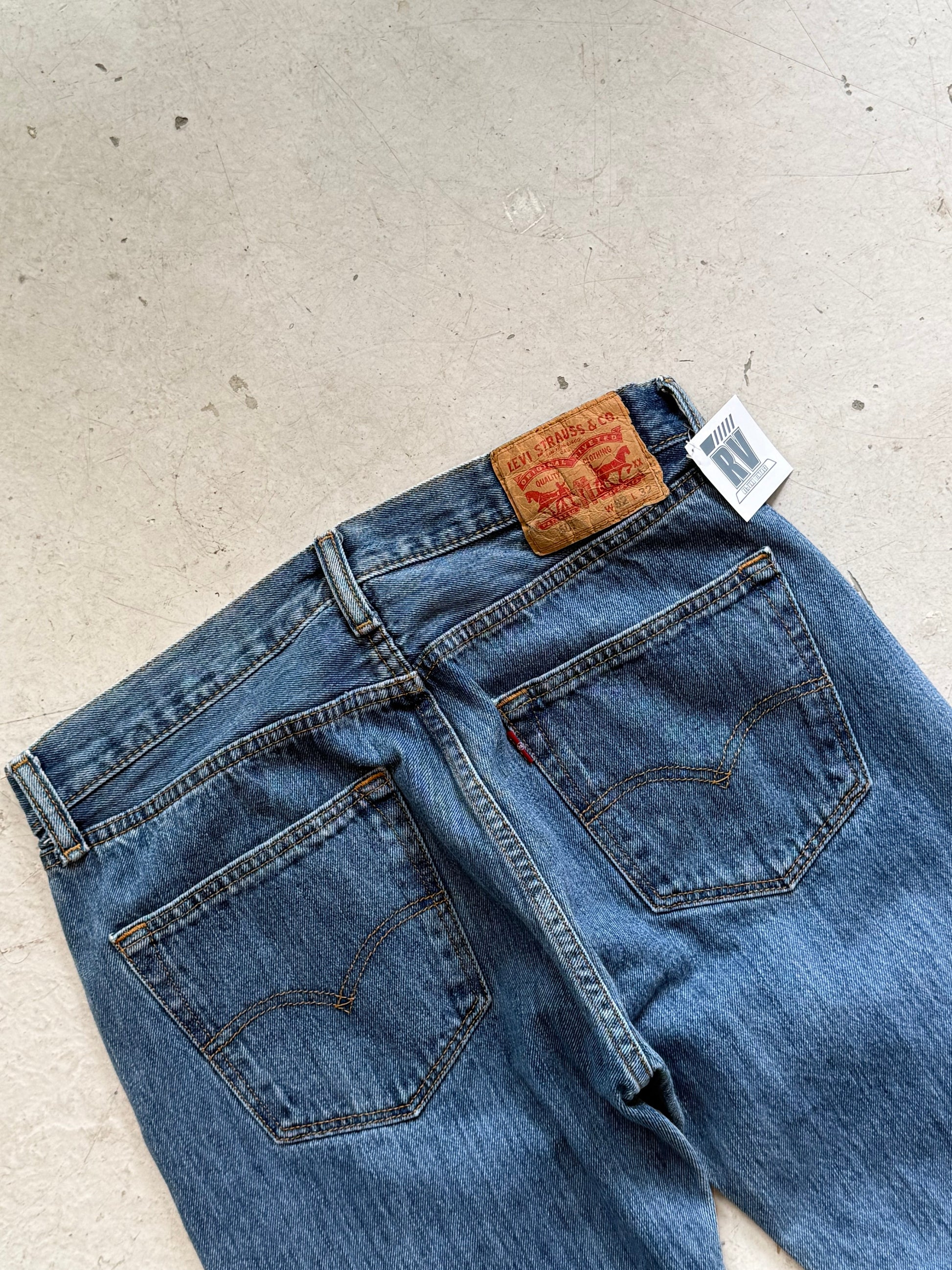 Levi’s 501 vintage jeans W32/L32 – klassisk straight fit denim blå 90’erne - Re:Junk Vintage