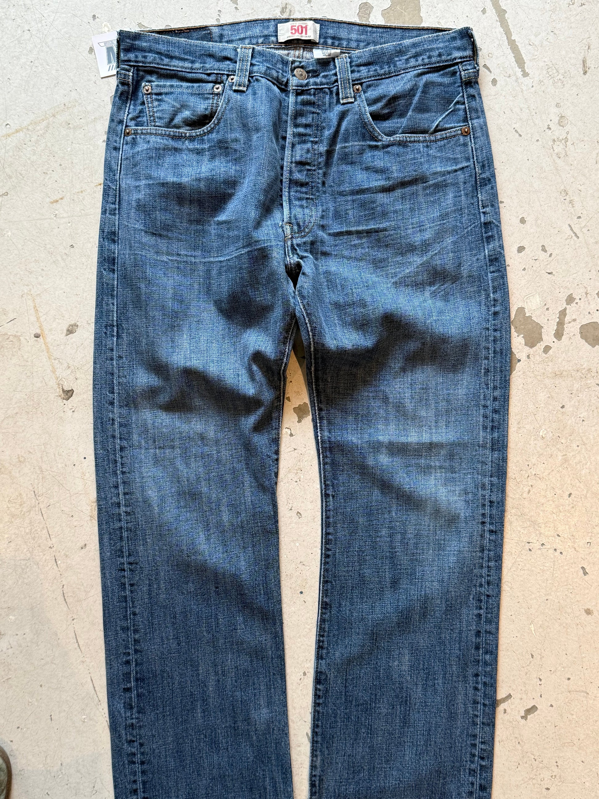 Levi’s 501 vintage jeans W33/L32 – klassisk straight fit denim blå 90’erne - Re:Junk Vintage