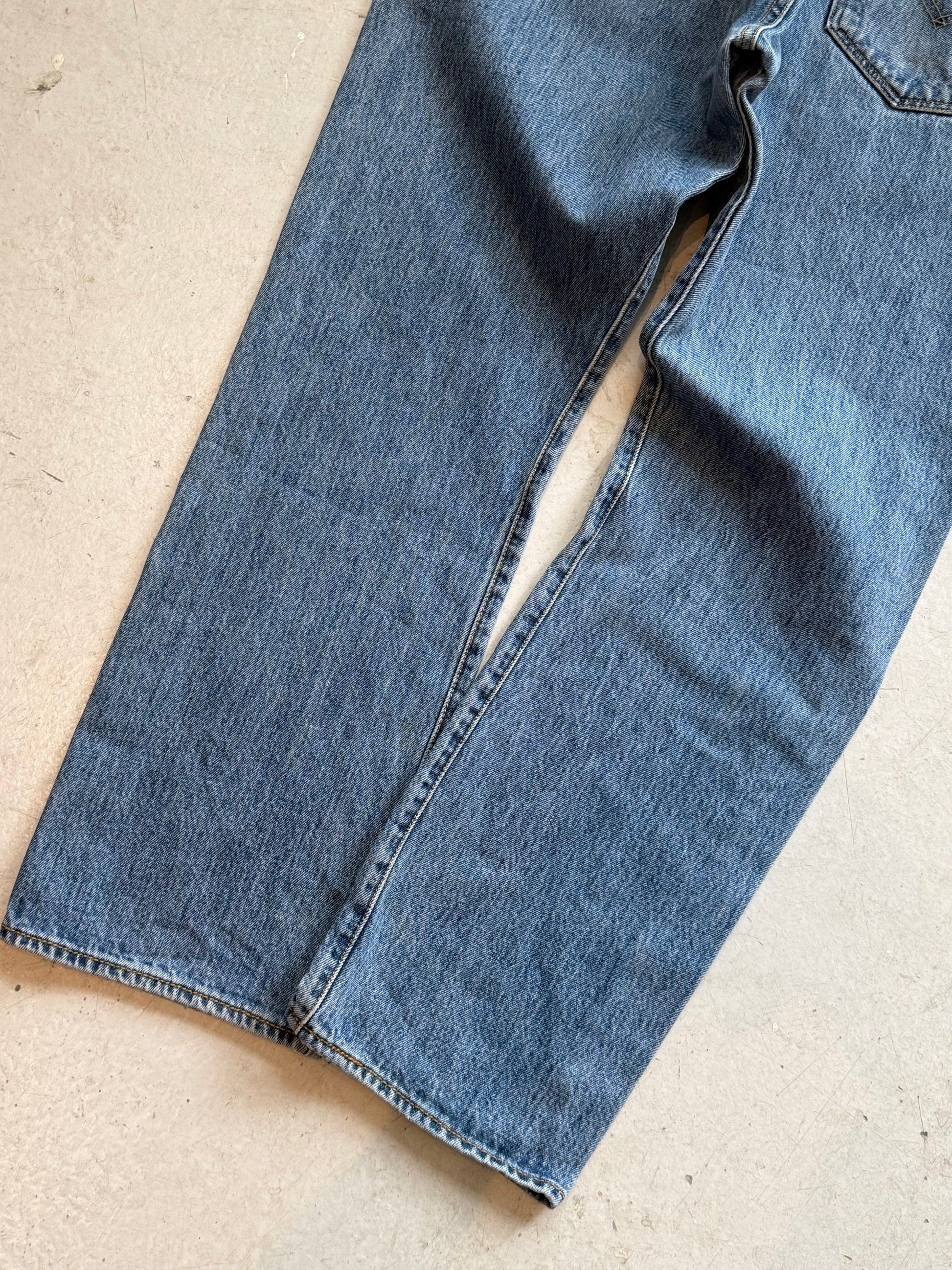 Levi’s 501 vintage jeans W34/L29 – klassisk straight fit denim blå 90’erne - Re:Junk Vintage