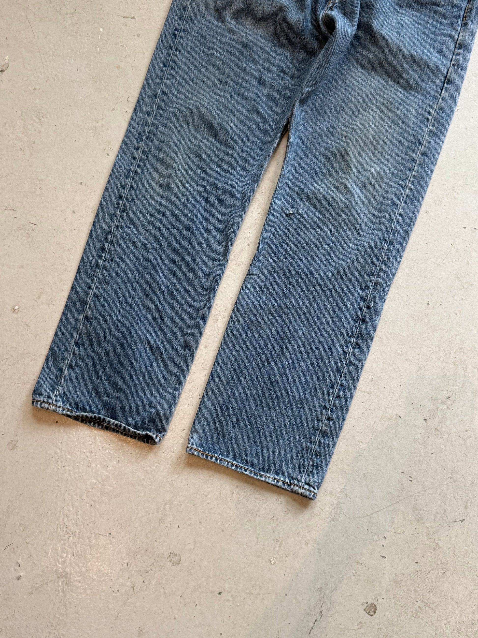 Levi’s 501 vintage jeans W34/L29 – klassisk straight fit denim blå 90’erne - Re:Junk Vintage