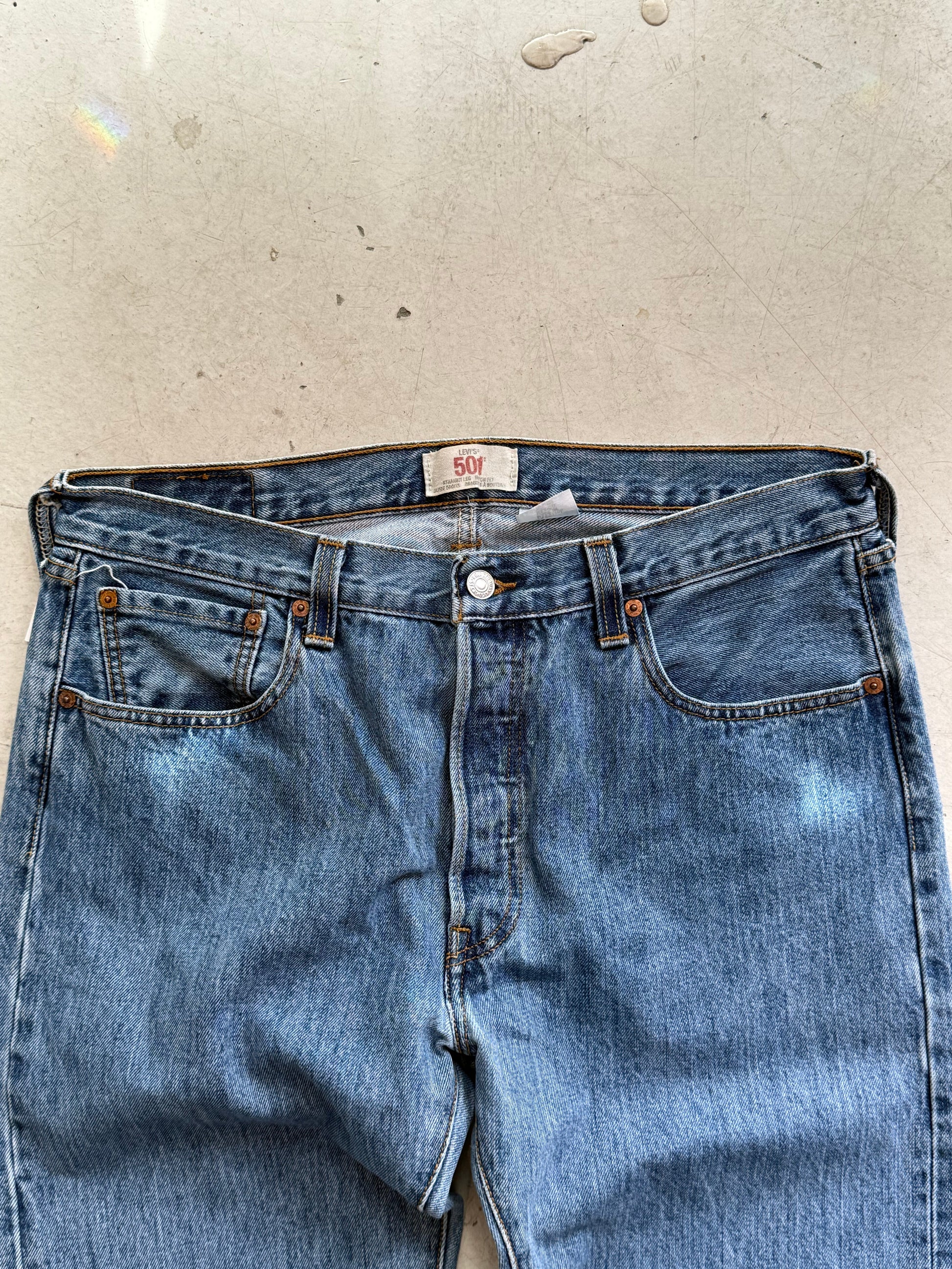 Levi’s 501 vintage jeans W34/L30 – klassisk straight fit denim blå 90’erne - Re:Junk Vintage