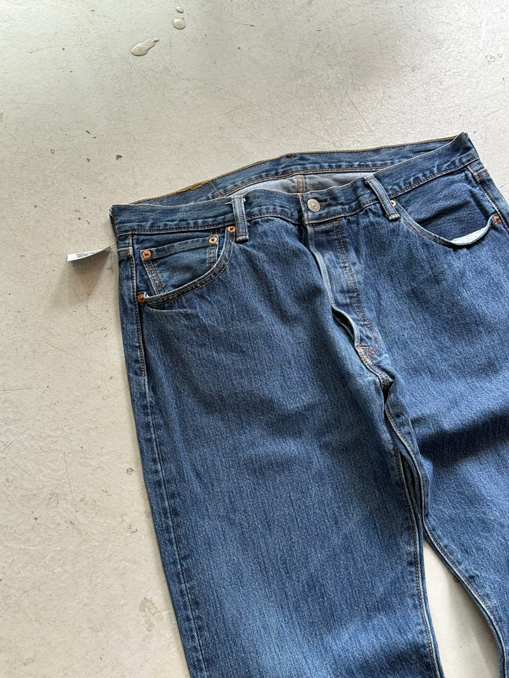 Levi’s 501 vintage jeans W34/L30 – klassisk straight fit denim blå 90’erne - Re:Junk Vintage