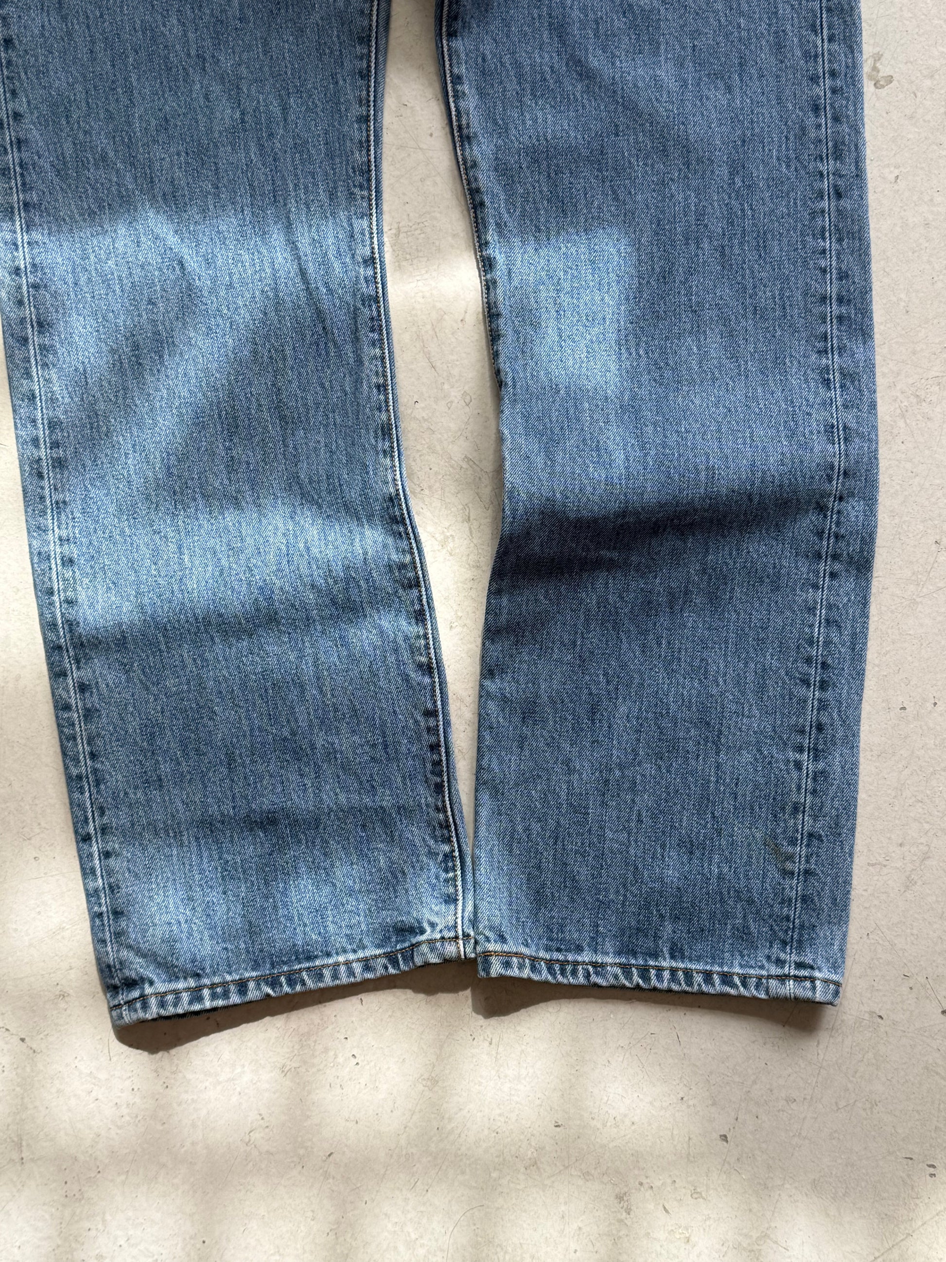 Levi’s 501 vintage jeans W34/L30 – klassisk straight fit denim blå 90’erne - Re:Junk Vintage