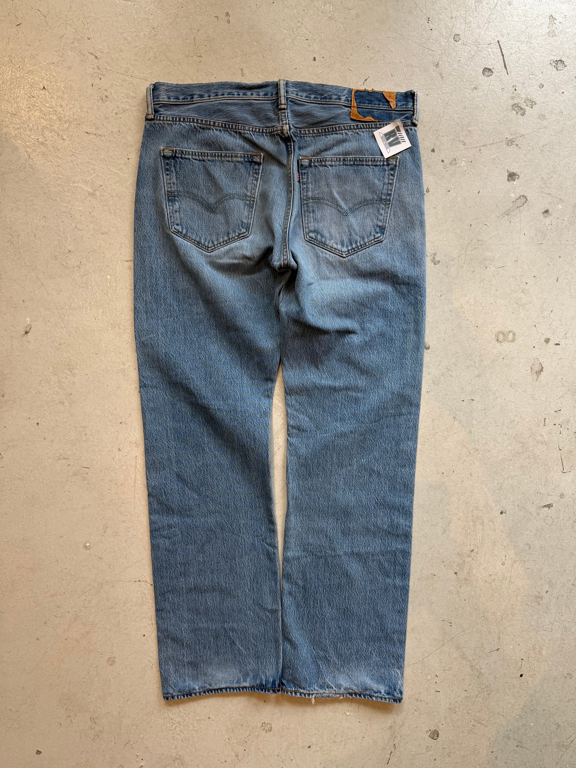 Levi’s 501 vintage jeans W36/L32 – klassisk straight fit denim blå 90’erne - Re:Junk Vintage
