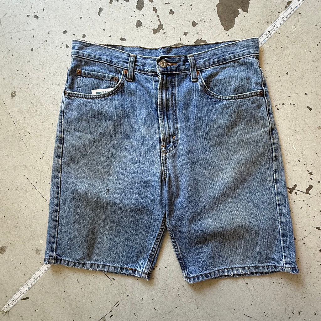 Levi’s 505 | denim shorts | lys blå | W33 - Re:Junk Vintage