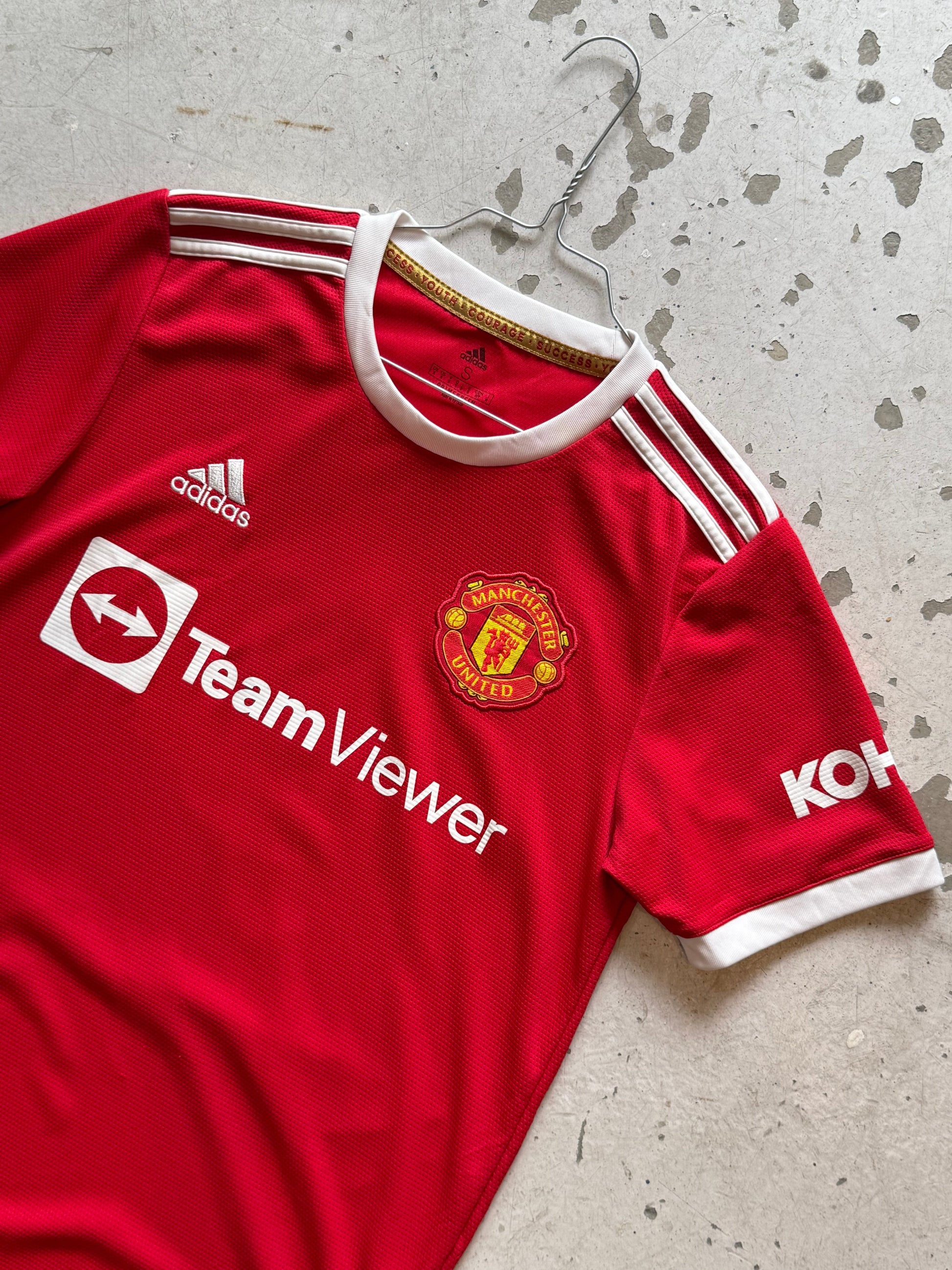 Manchester United Vintage Fodboldtrøje – 2021/2022 - Small - Re:Junk Vintage