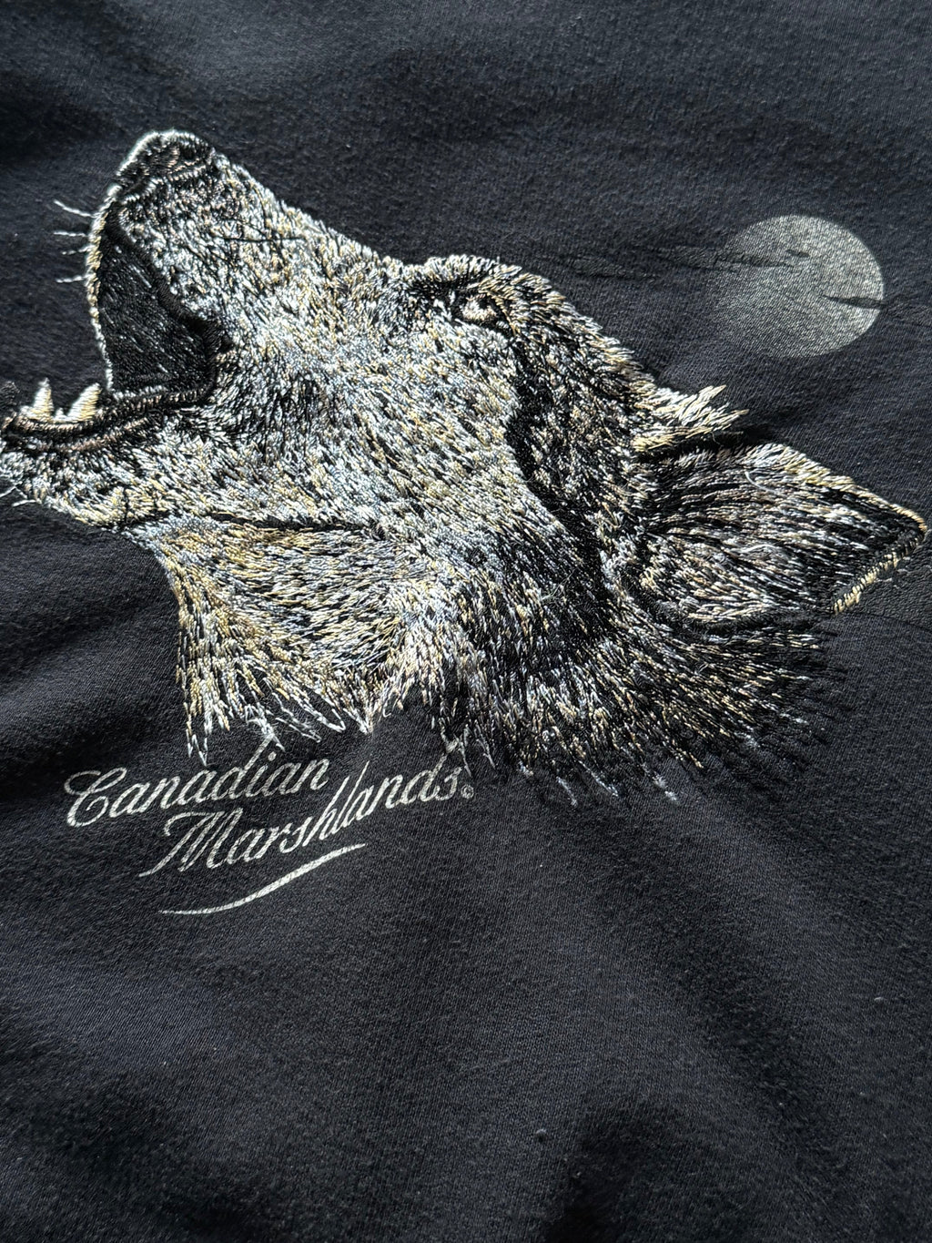 Marshlands | sweatshirt | sort m. ulvemotiv | medium - Re:Junk Vintage