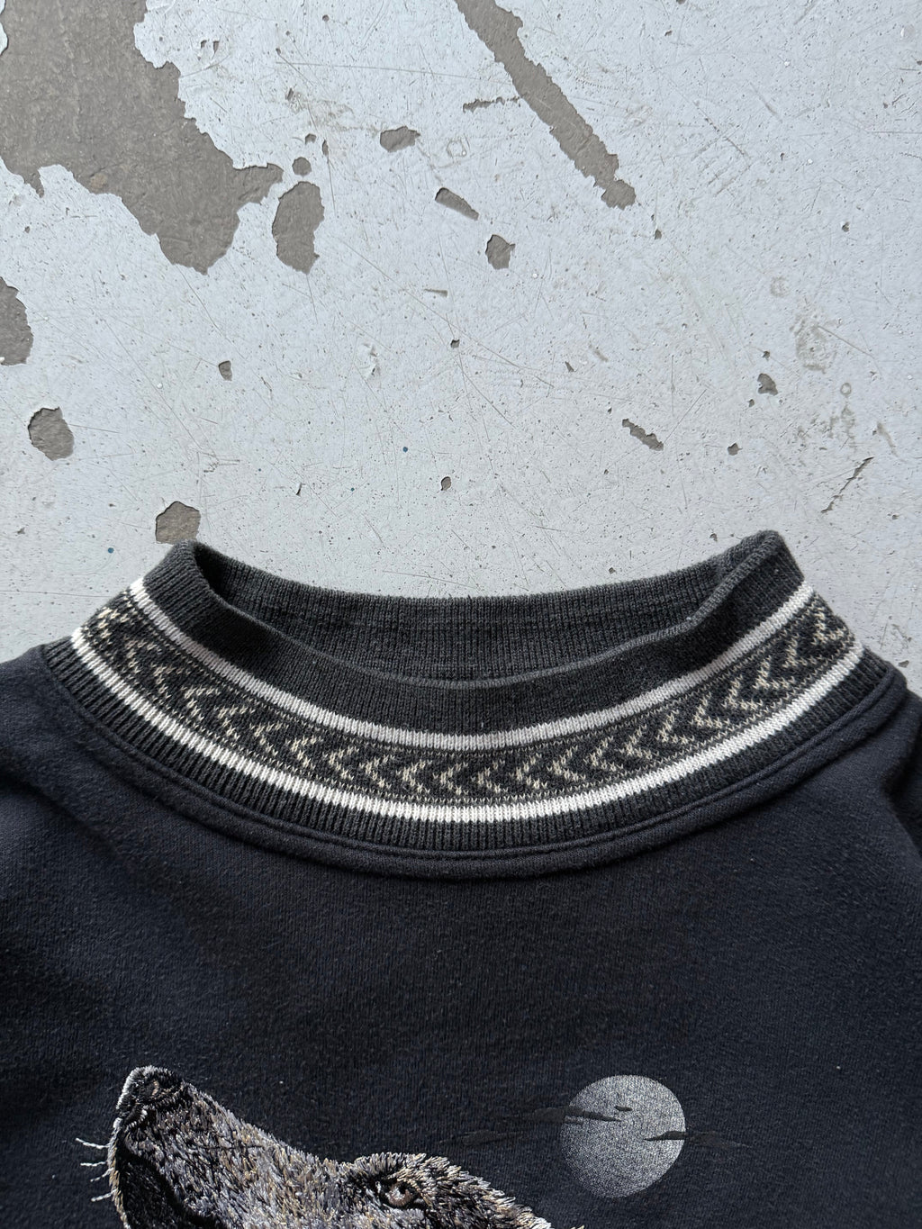 Marshlands | sweatshirt | sort m. ulvemotiv | medium - Re:Junk Vintage