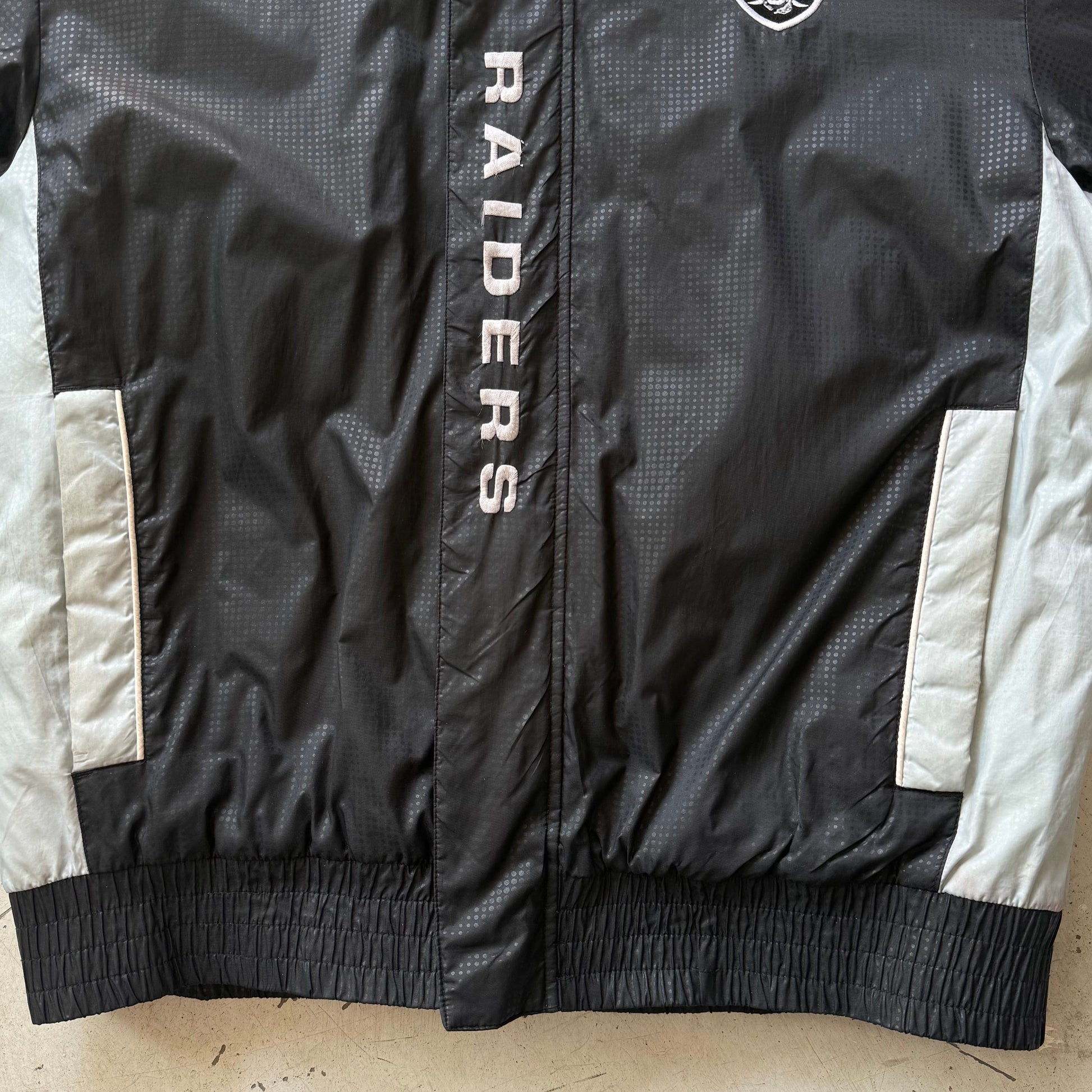 NFL Raiders | hooded jakke | sort/grå | L - Re:Junk Vintage