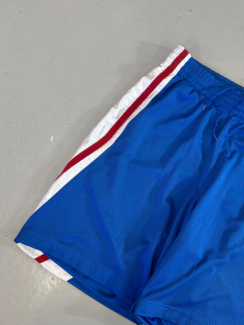 Nike Basketball Shorts - Large - Re:Junk Vintage