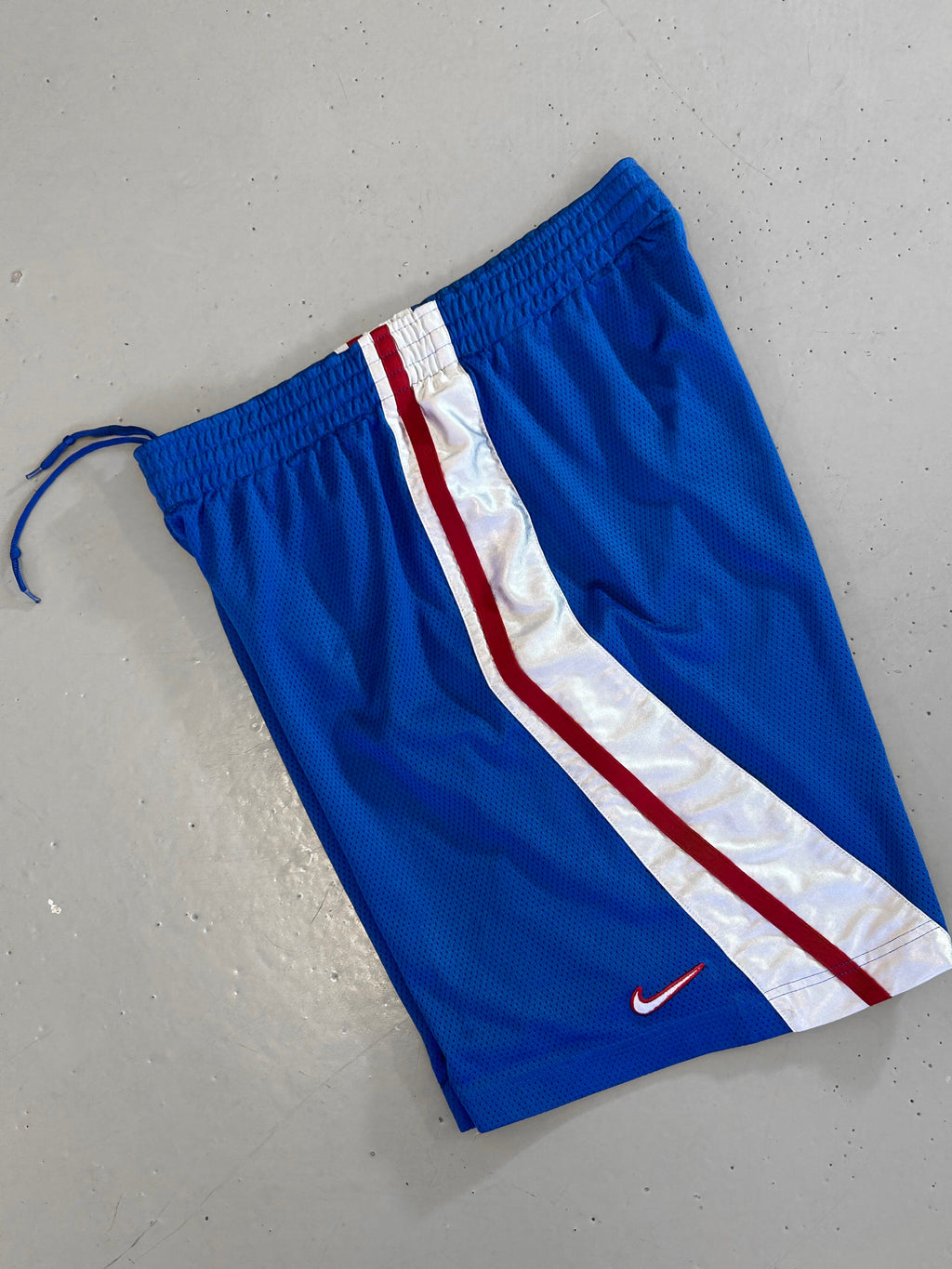 Nike Basketball Shorts - Large - Re:Junk Vintage