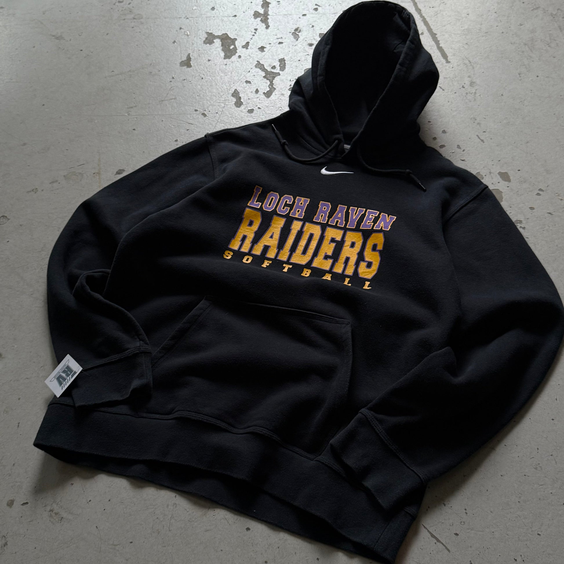 Nike Loch Raven Raiders hoodie – Vintage college hættetrøje (M) - Re:Junk Vintage