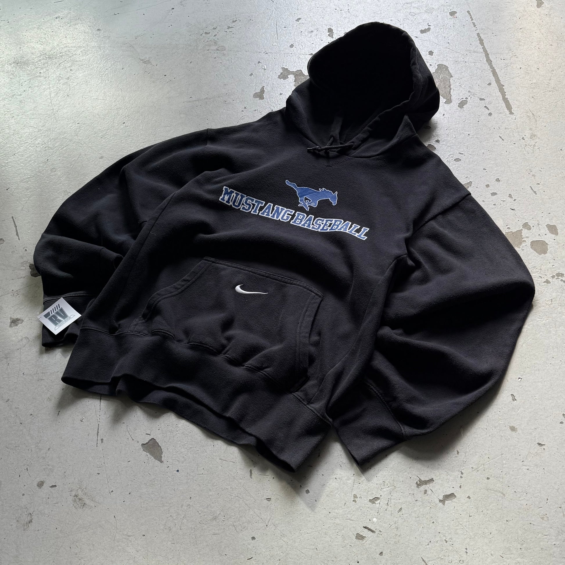 Nike Mustang Baseball hoodie – Vintage sporty hættetrøje (S) - Re:Junk Vintage