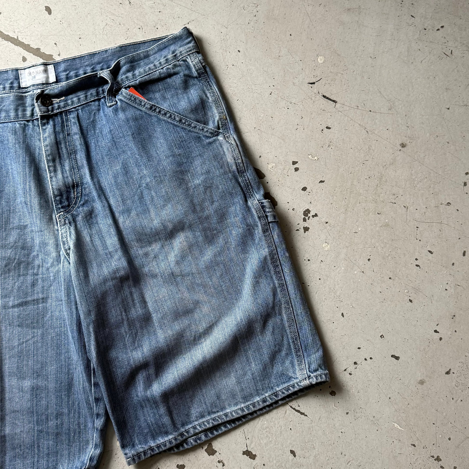 Old Navy | carpenter shorts | lyseblå | W36 - Re:Junk Vintage