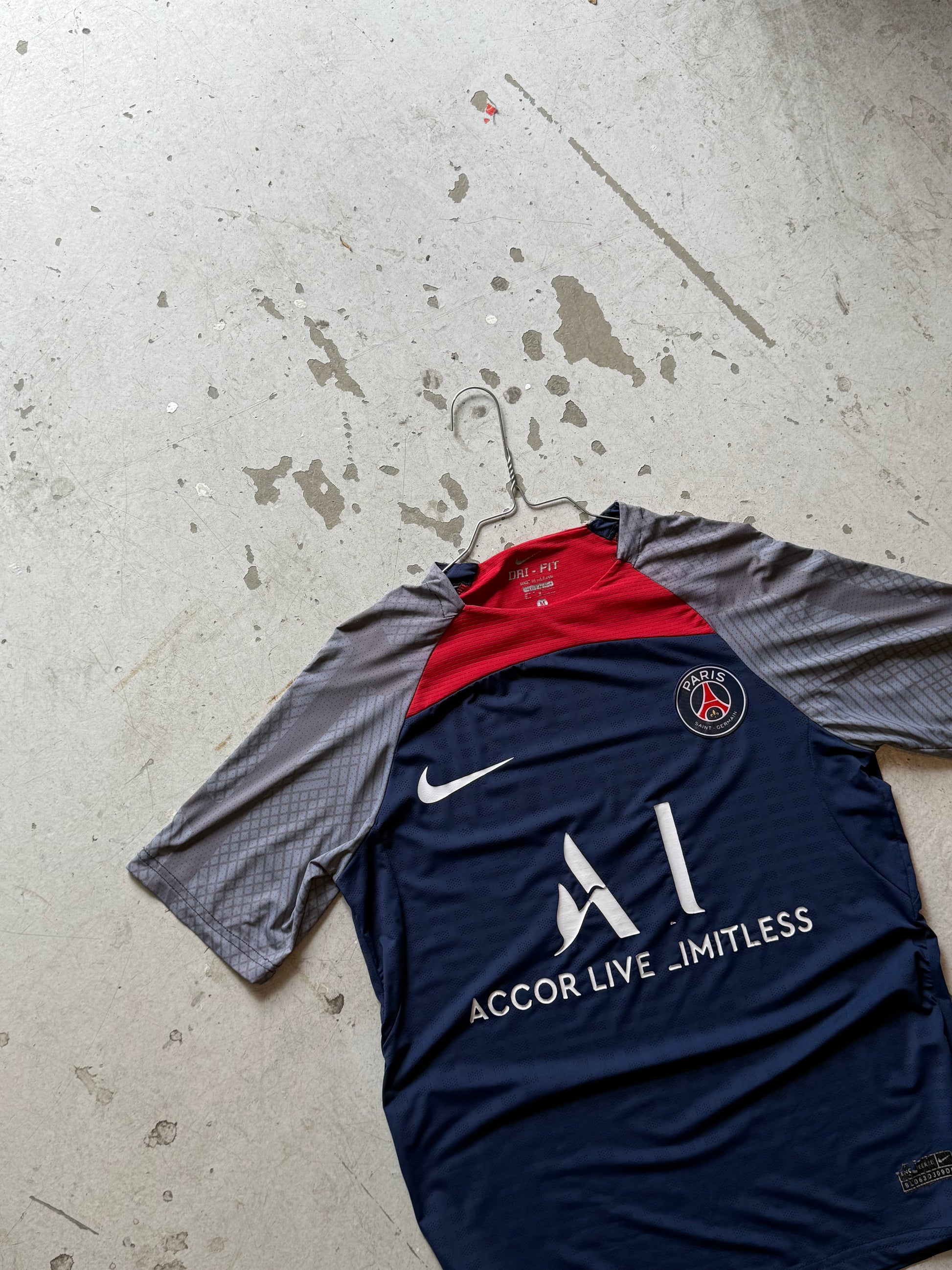 Paris Saint Germain Træningstrøje – 2021/2022 - Medium - Re:Junk Vintage