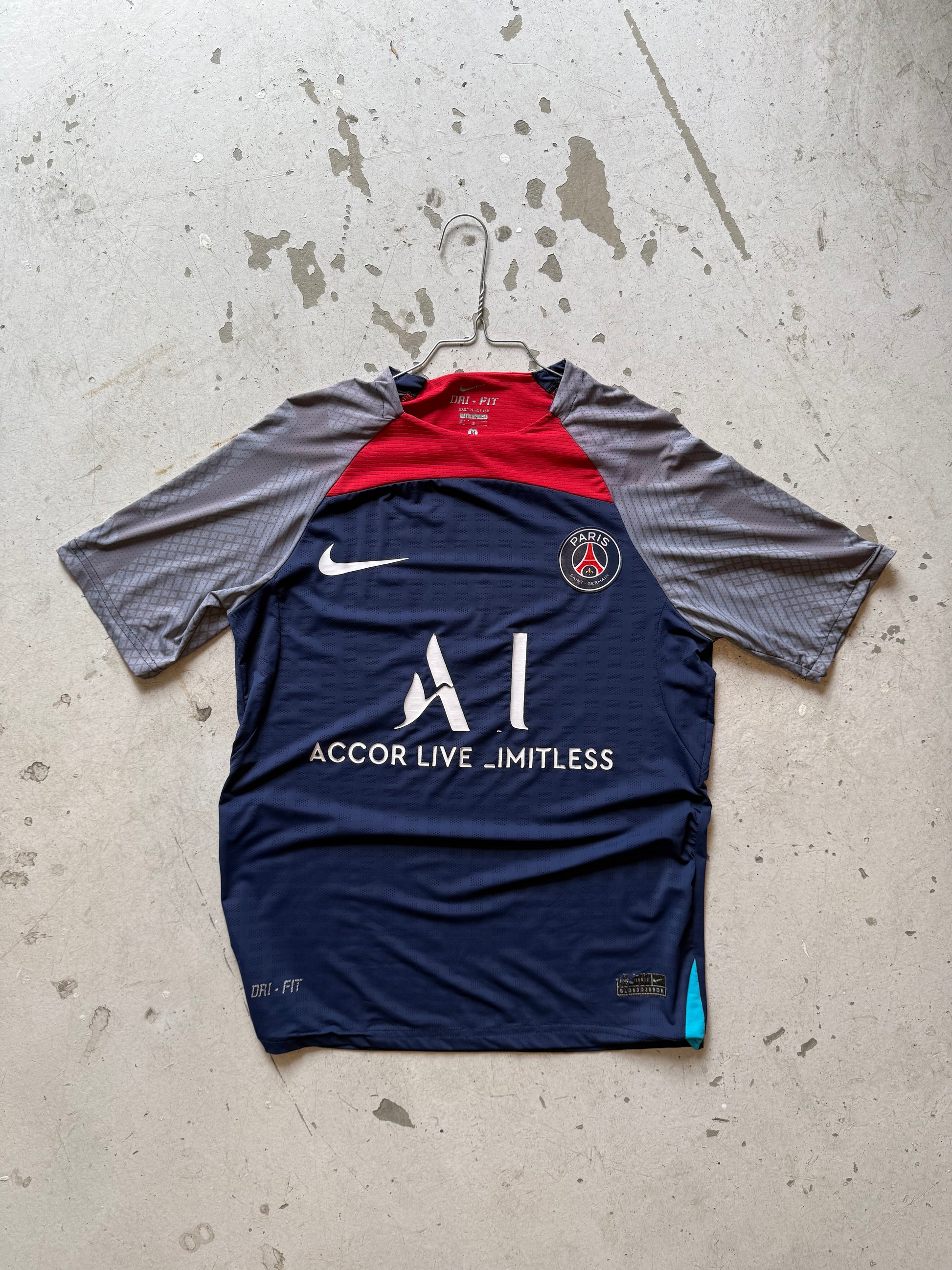 Paris Saint Germain Træningstrøje – 2021/2022 - Medium - Re:Junk Vintage